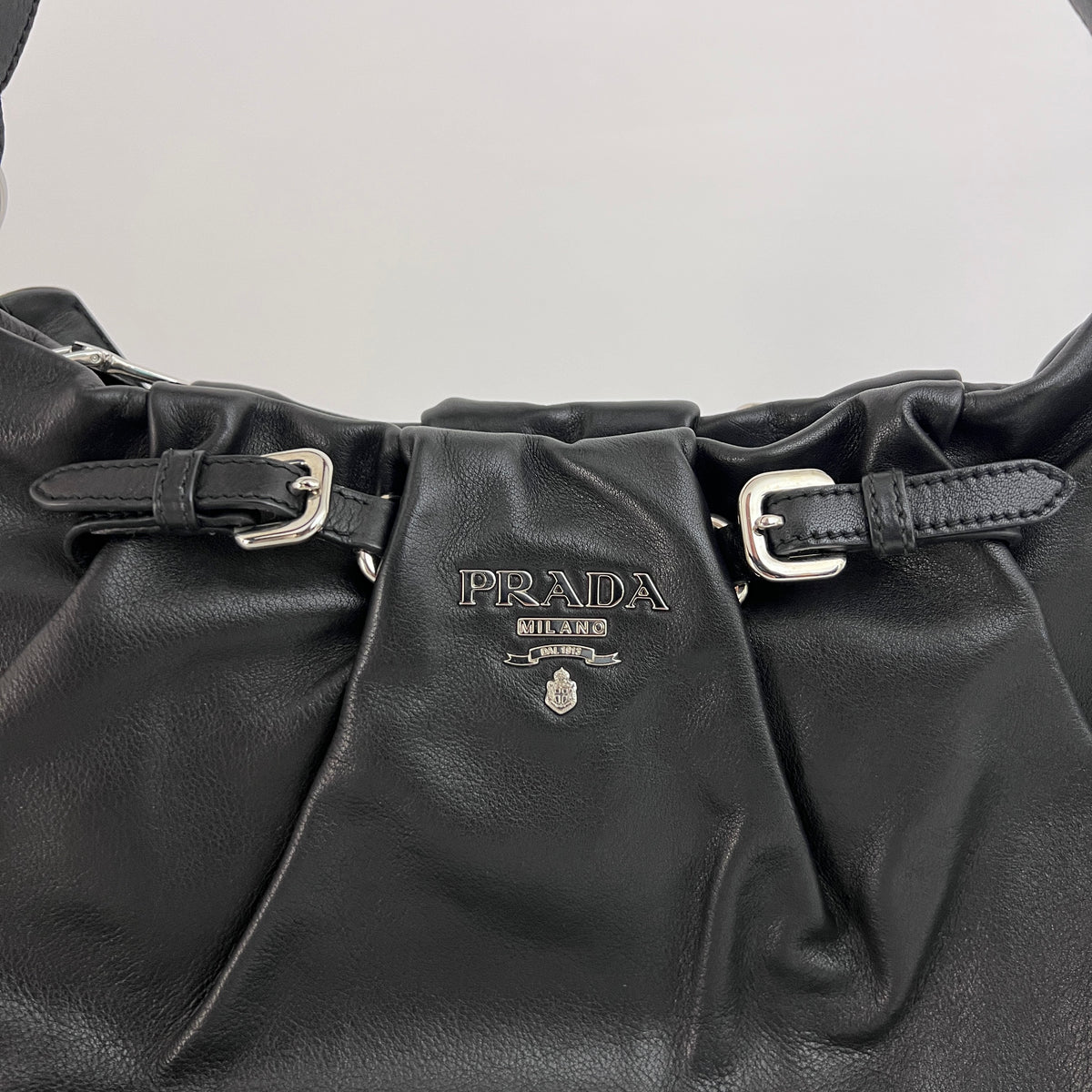 Sac PRADA Hobo Buckle cuir lisse noir