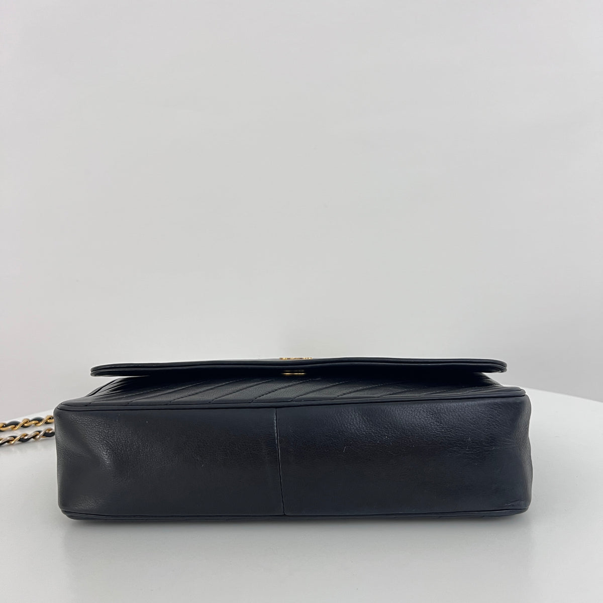 Sac à bandoulière CHANEL Chevron Single Flap cuir d'agneau noir vintage 1991-1994
