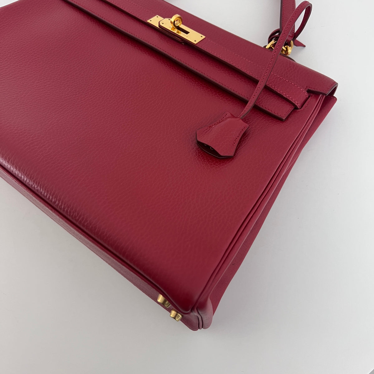 Sac à bandoulière HERMÈS Kelly 35 cuir grainé retourné rouge