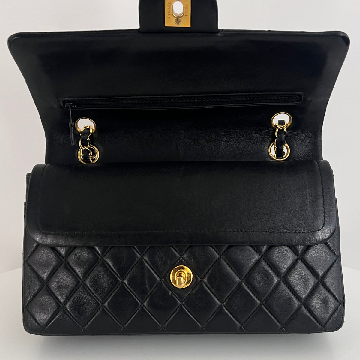 Sac à bandoulière CHANEL Classique 11.12 Medium cuir d'agneau noir vintage 2000-2002