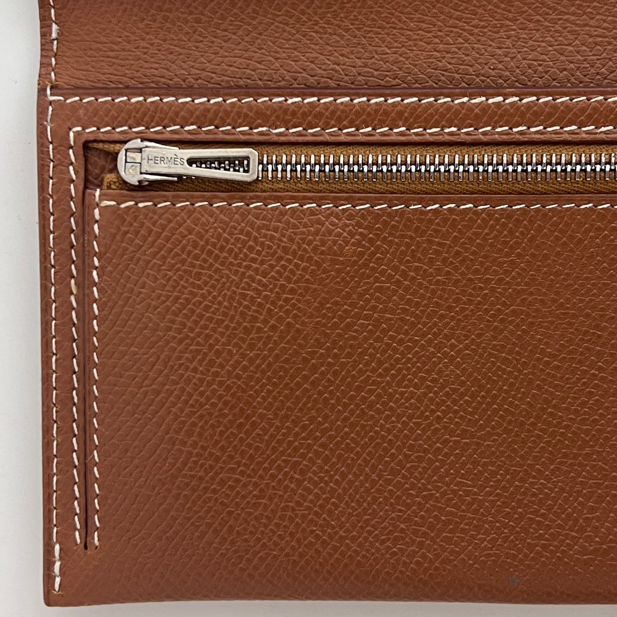 HERMÈS Béarn wallet