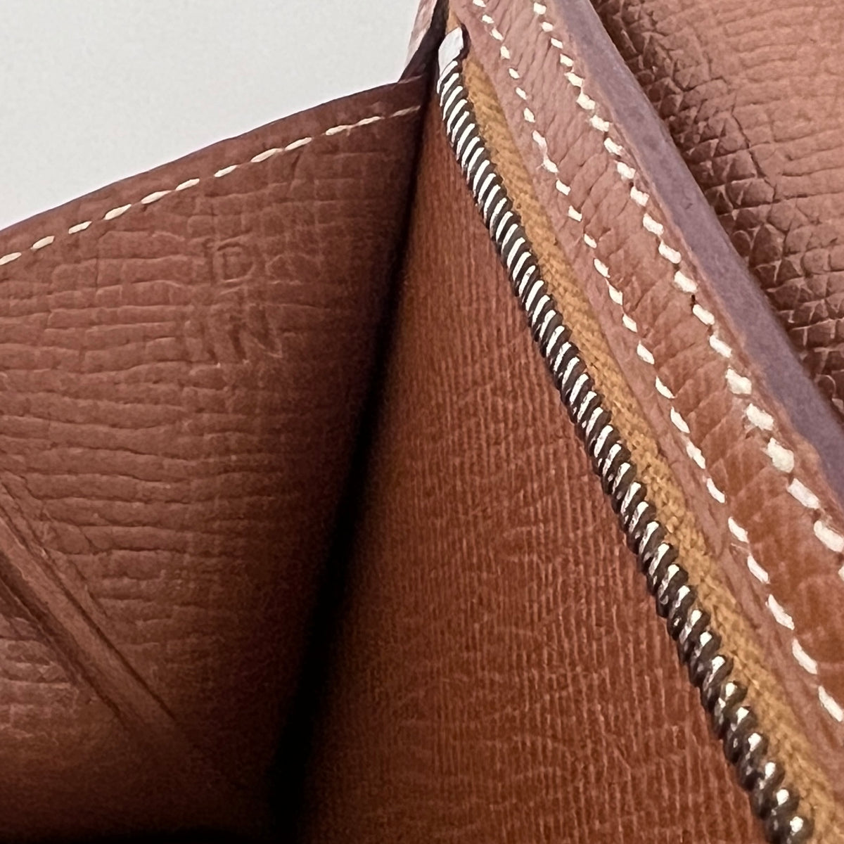 HERMÈS Béarn wallet