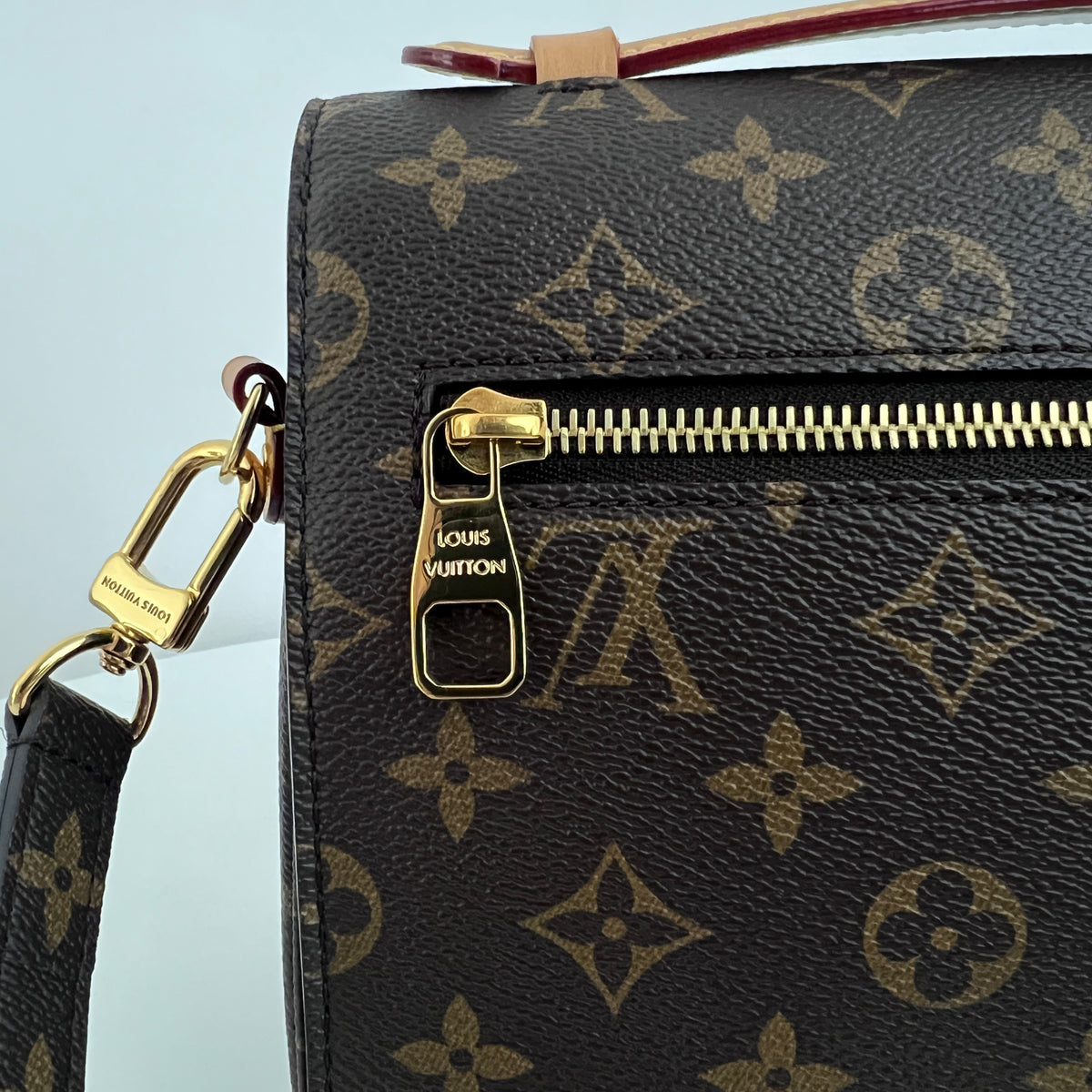 Sac à bandoulière LOUIS VUITTON Metis toile et cuir marron vintage circa 1990