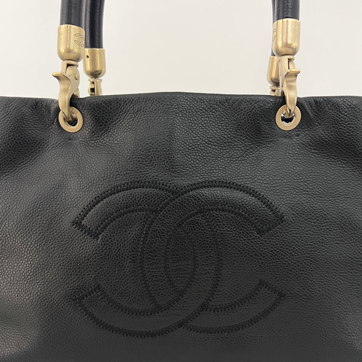 Sac CHANEL Tote Top Handle cuir caviar noir vintage 2003-2004