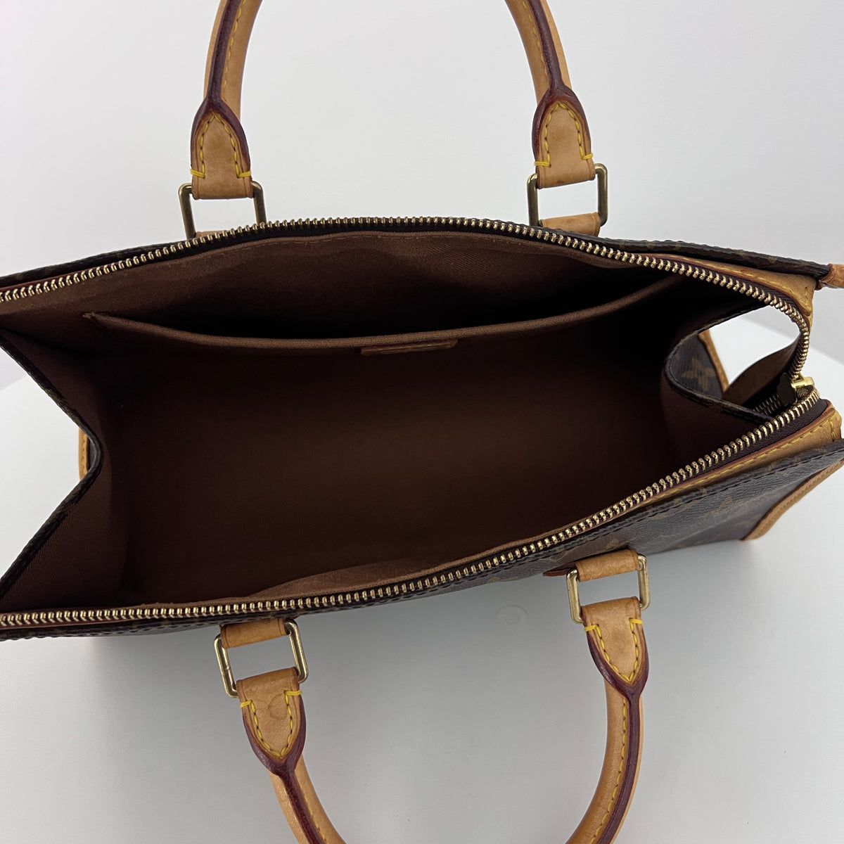Sac à bandoulière LOUIS VUITTON Popincourt toile et cuir marron vintage 2006