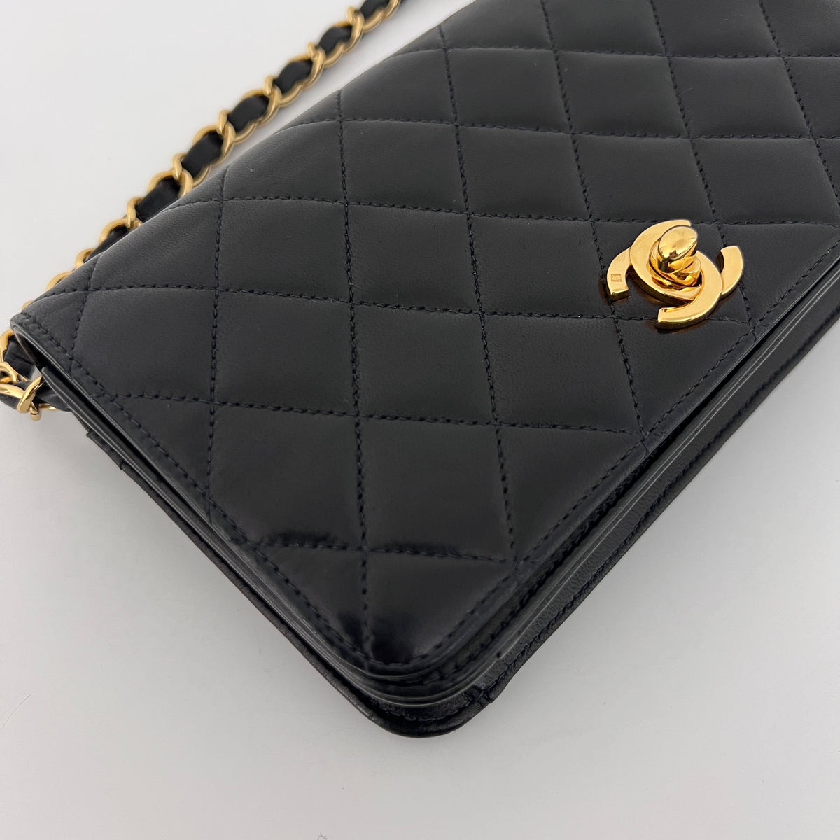 Sac à bandoulière CHANEL Wallet on chain Mini vintage cuir d'agneau noir vintage 2000-2002
