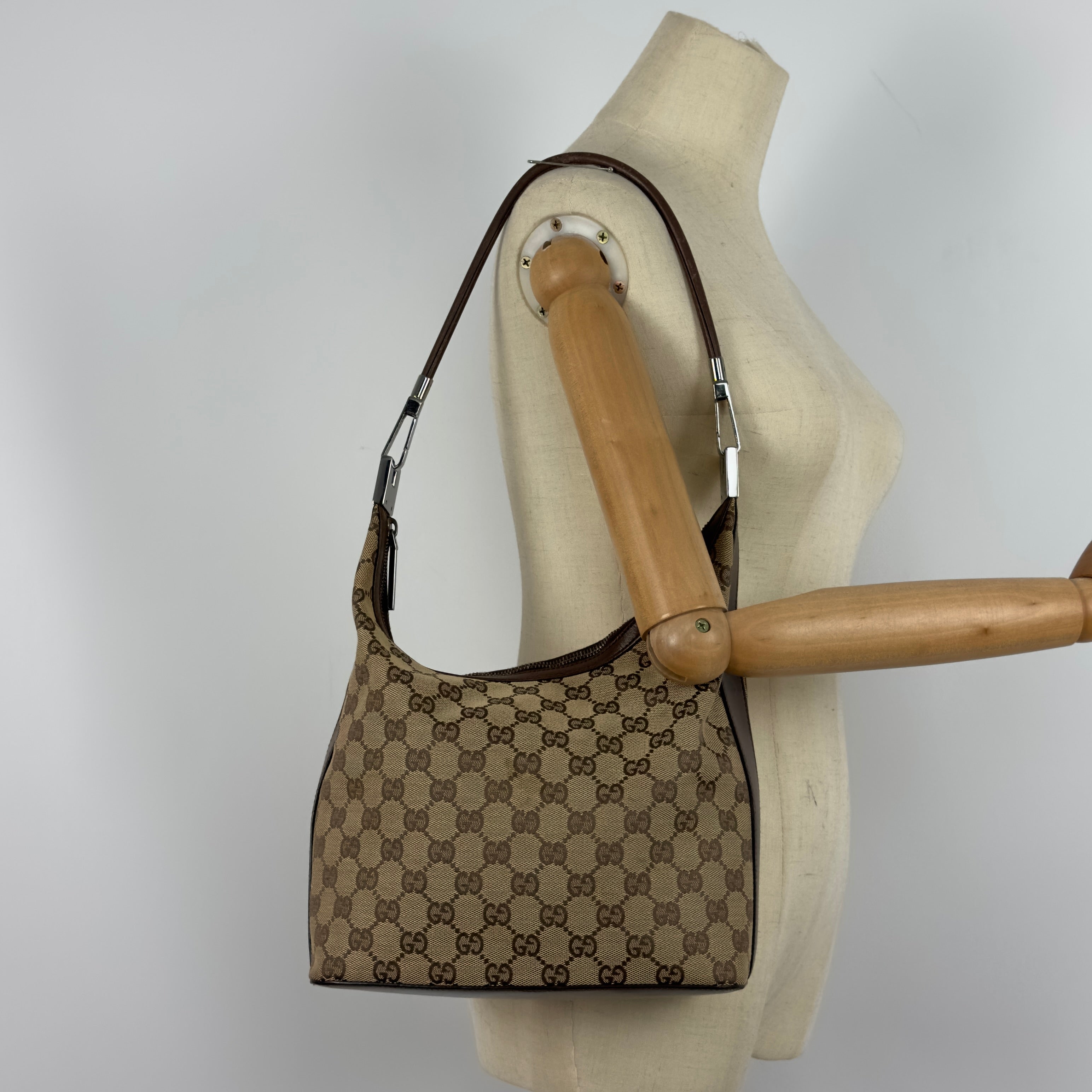 Sac à main GUCCI Hobo GG toile et cuir marron