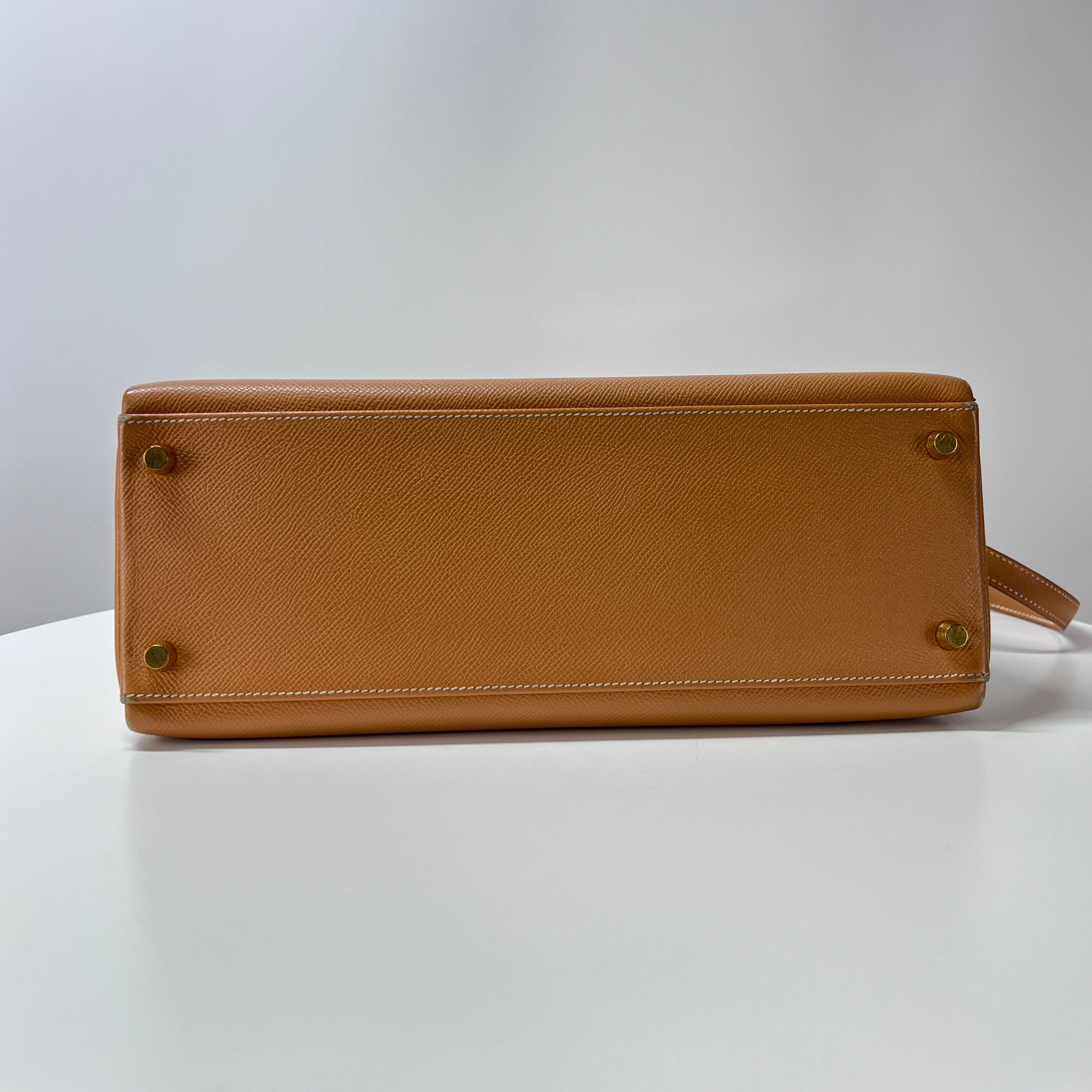 Sac à main HERMES Kelly cuir camel