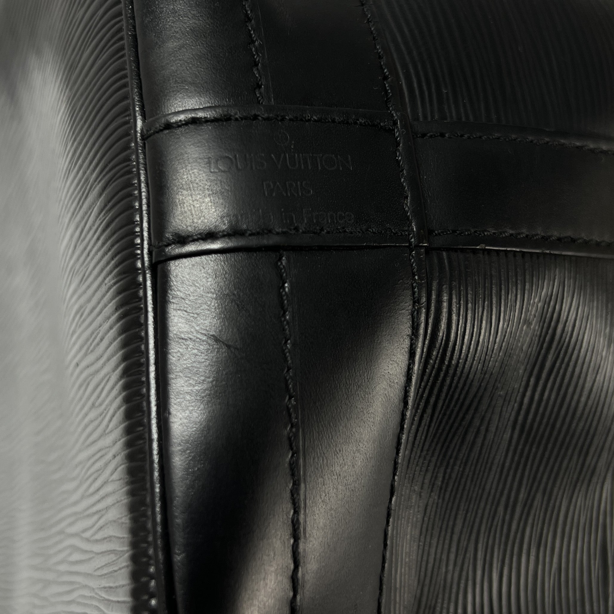 LOUIS VUITTON Noé GM black epi leather handbag