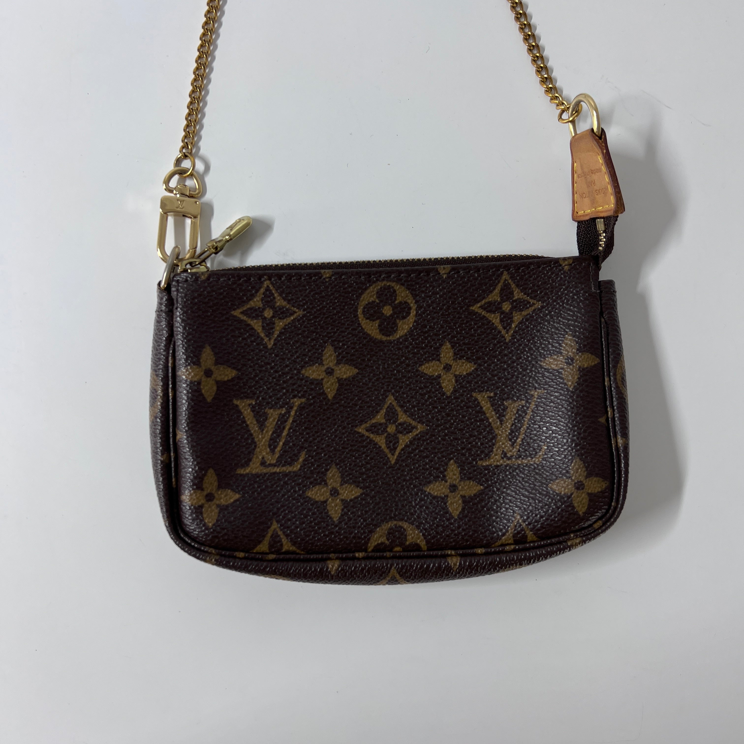 Sac à main LOUIS VUITTON Accessory Pouch toile et cuir marron