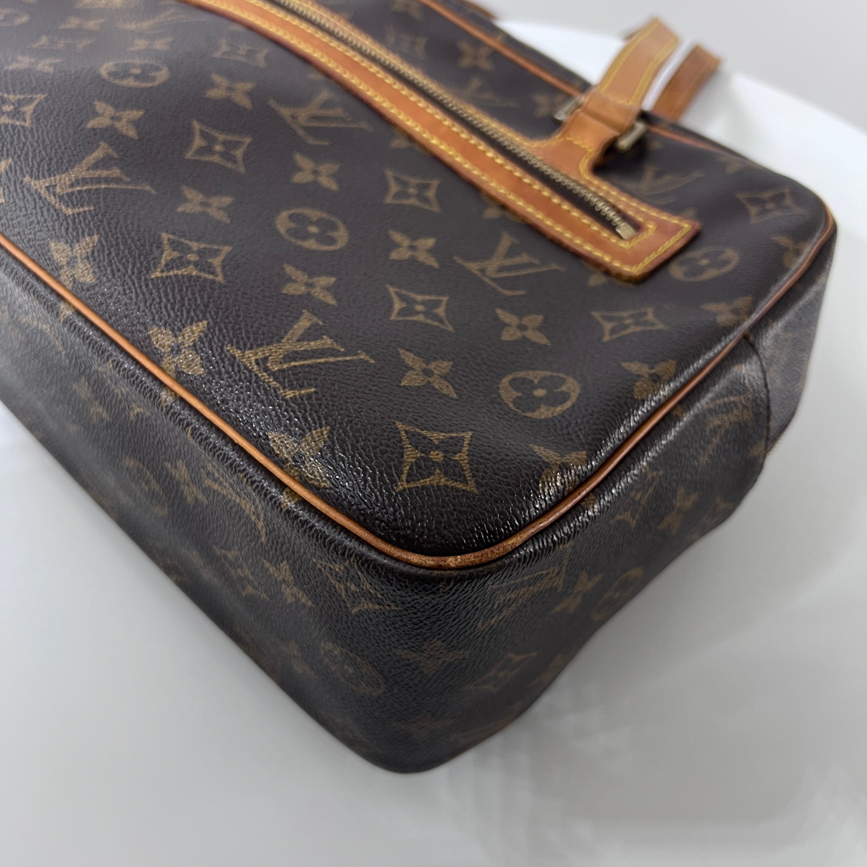 Sac à main LOUIS VUITTON Cité MM toile et cuir marron