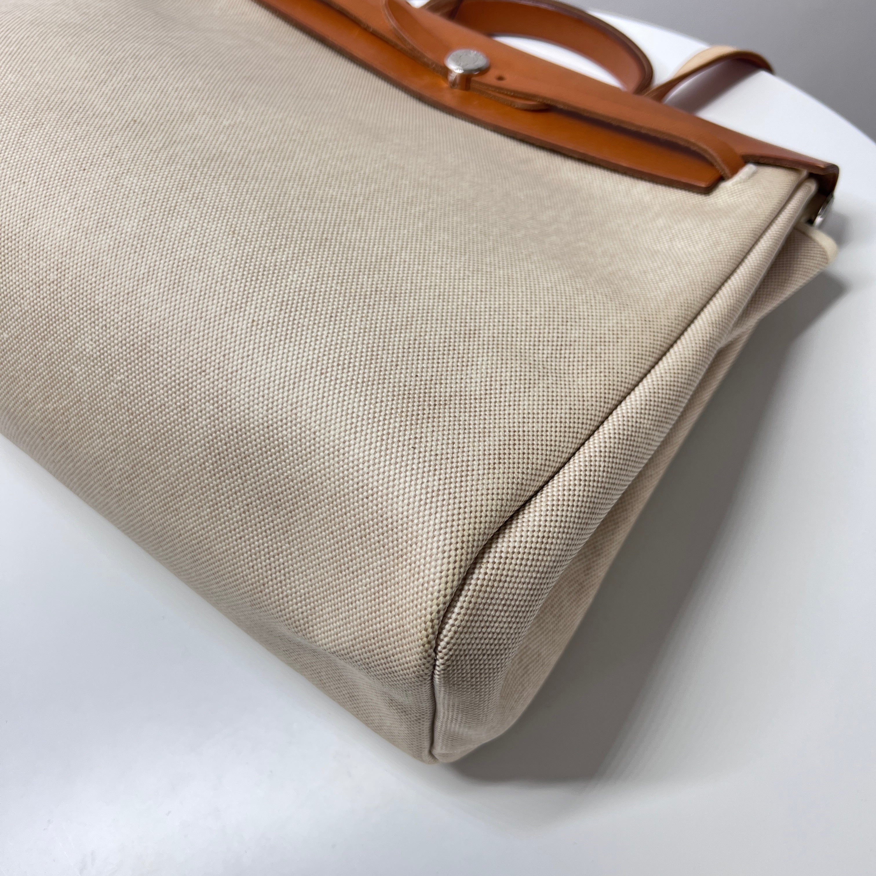 HERMÈS Herbag beige canvas and leather handbag