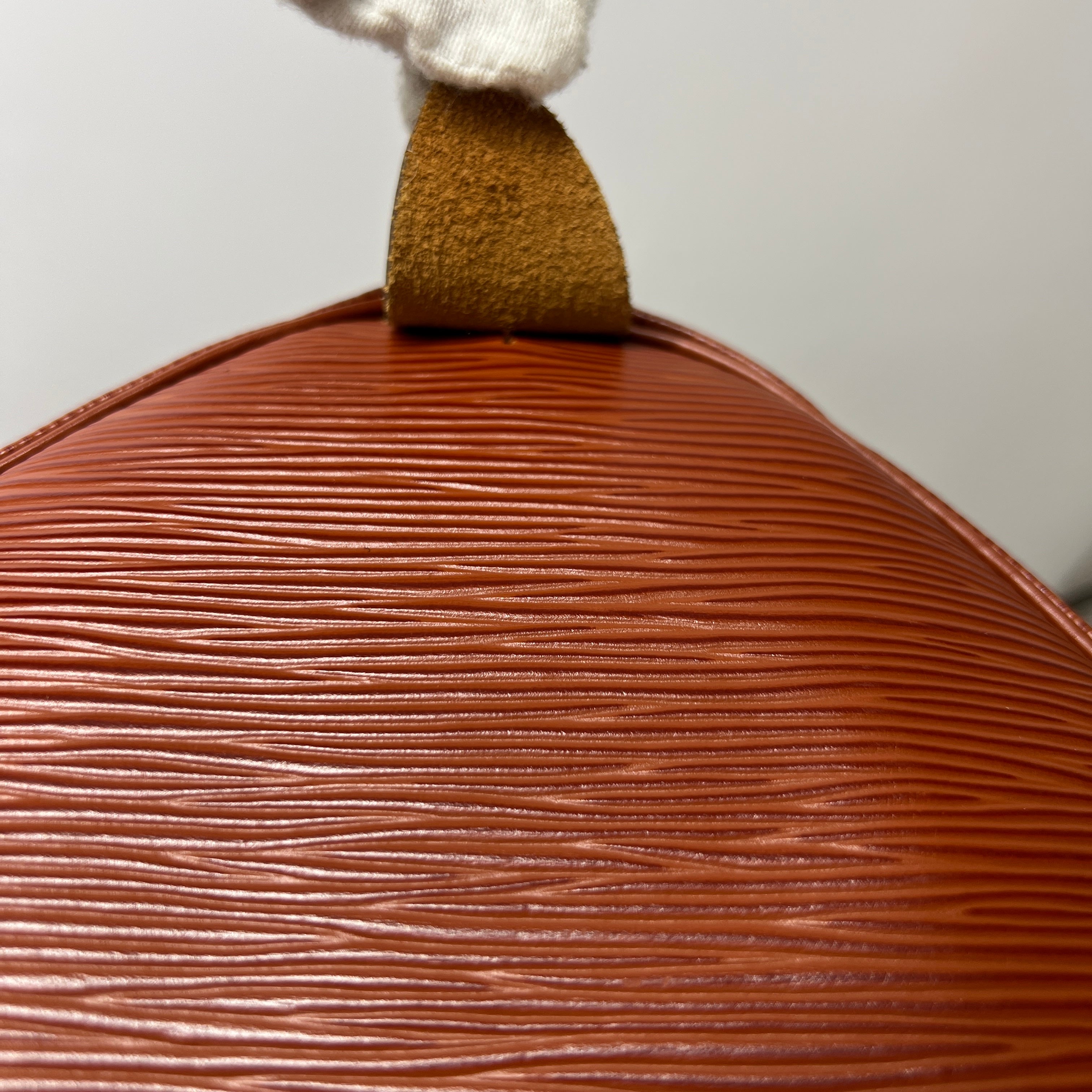 LOUIS VUITTON Speedy 35 handbag in brown epi leather