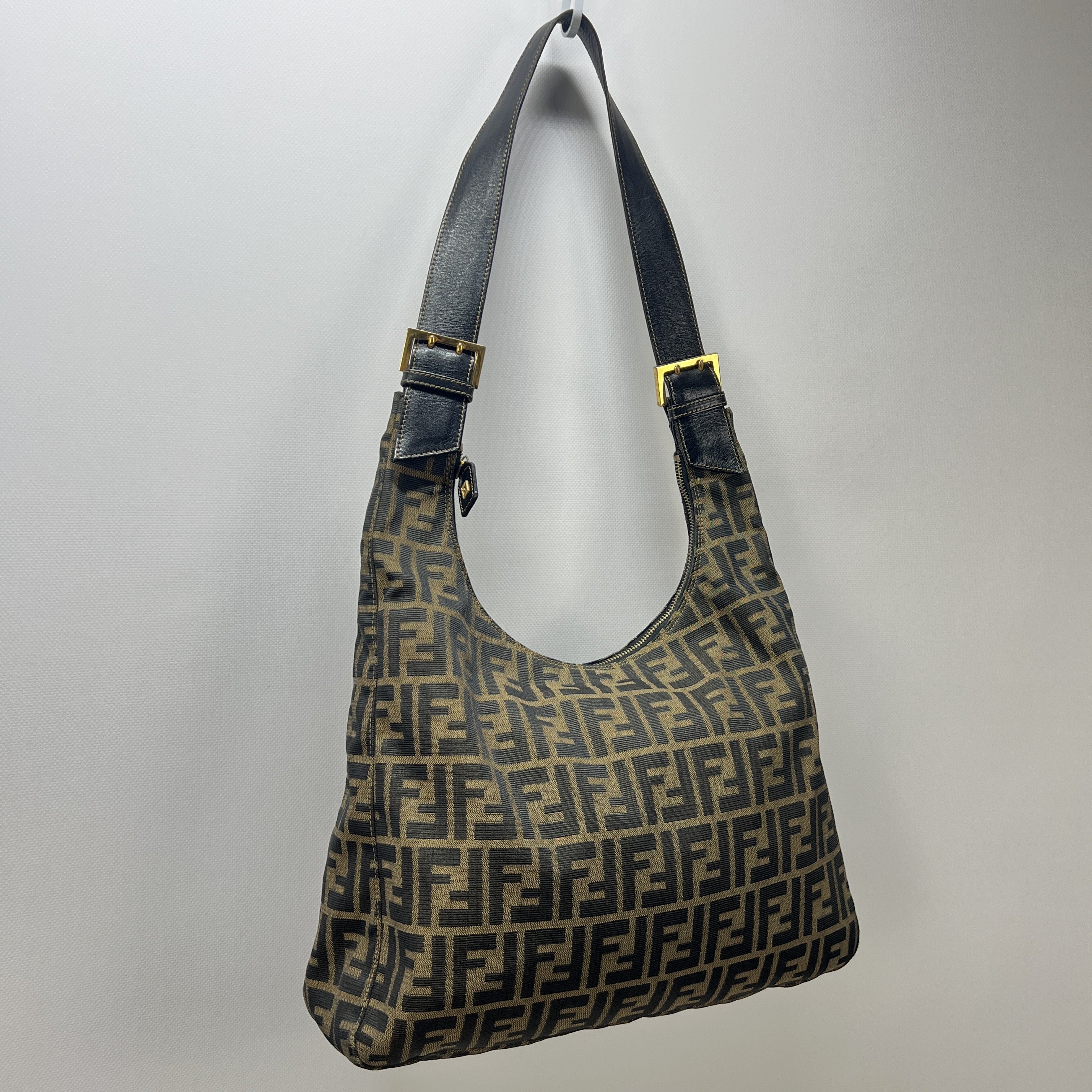 Sac à main FENDI Hobo toile et cuir marron