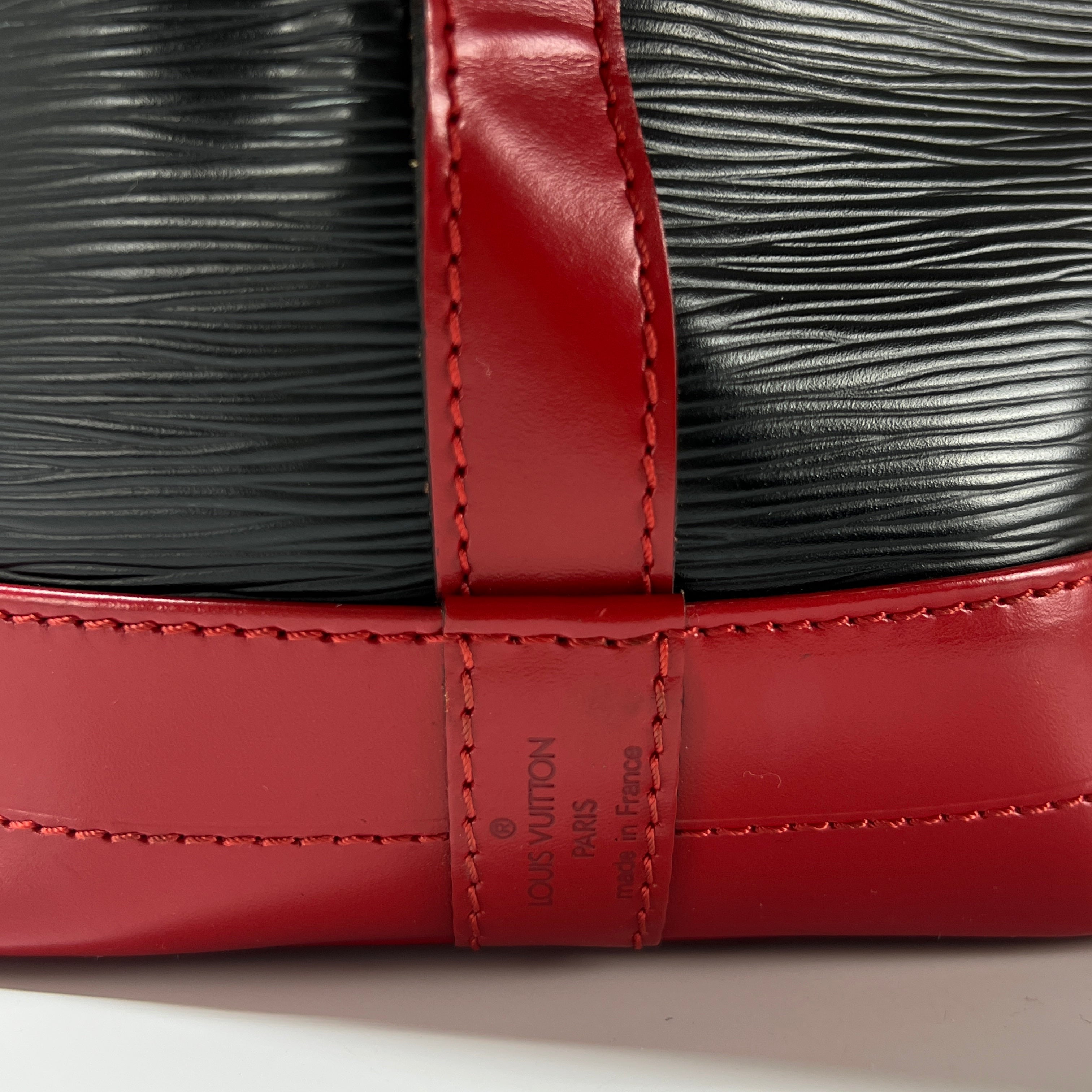 Sac à main LOUIS VUITTON Noé GM cuir épi noir