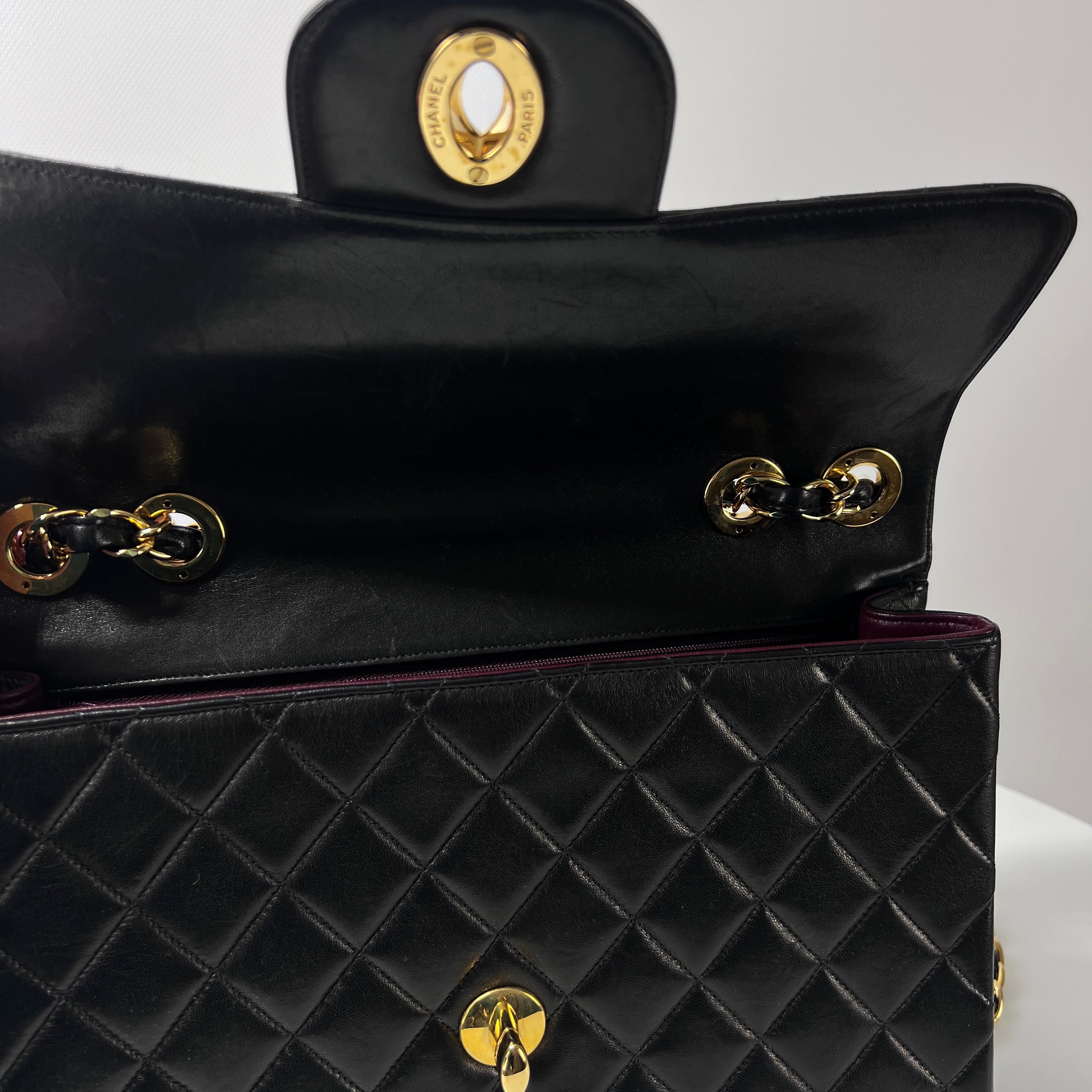 Sac à main CHANEL Timeless classique jumbo cuir noir