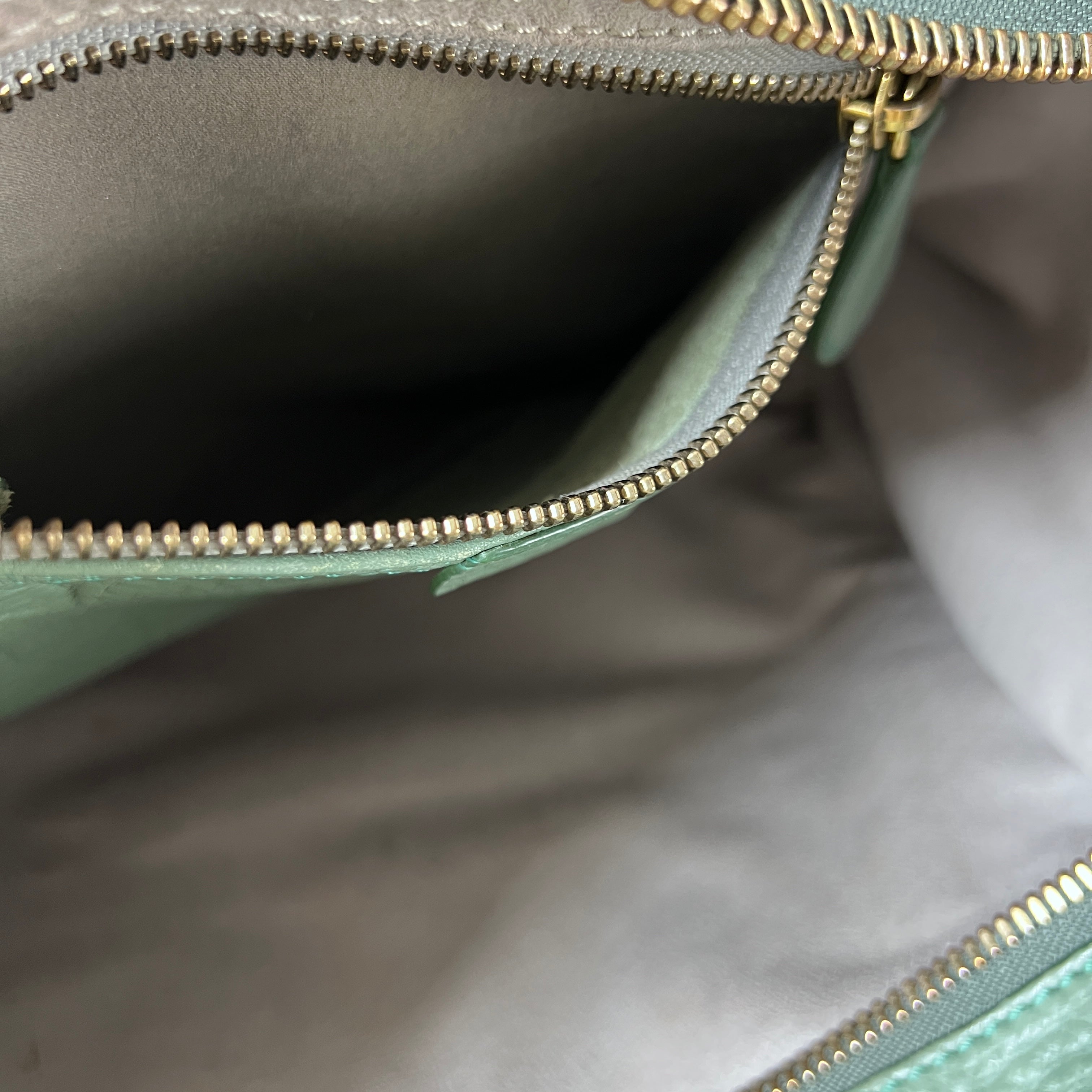 Sac à main CELINE Micro Luggage cuir vert
