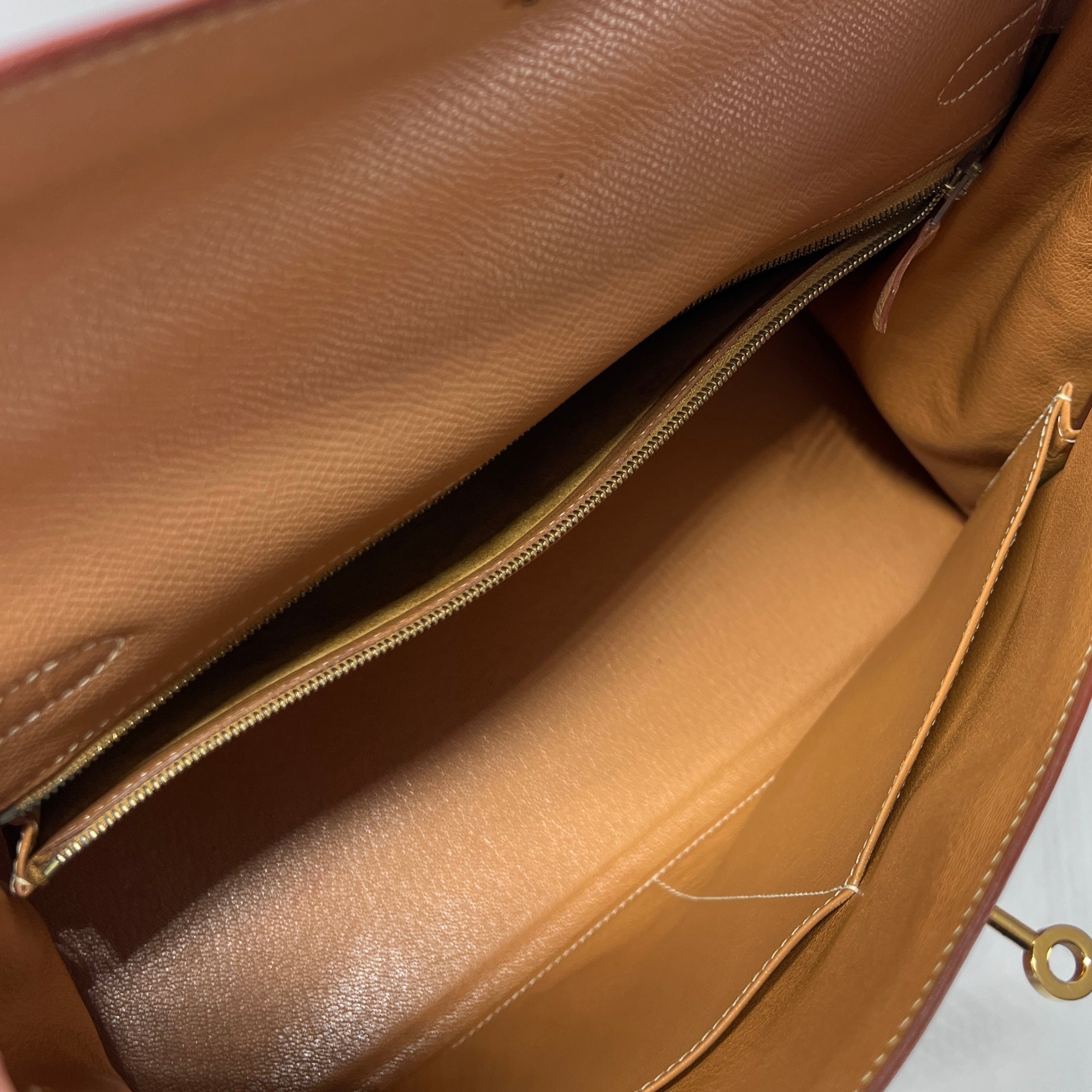 Sac à main HERMES Kelly cuir camel