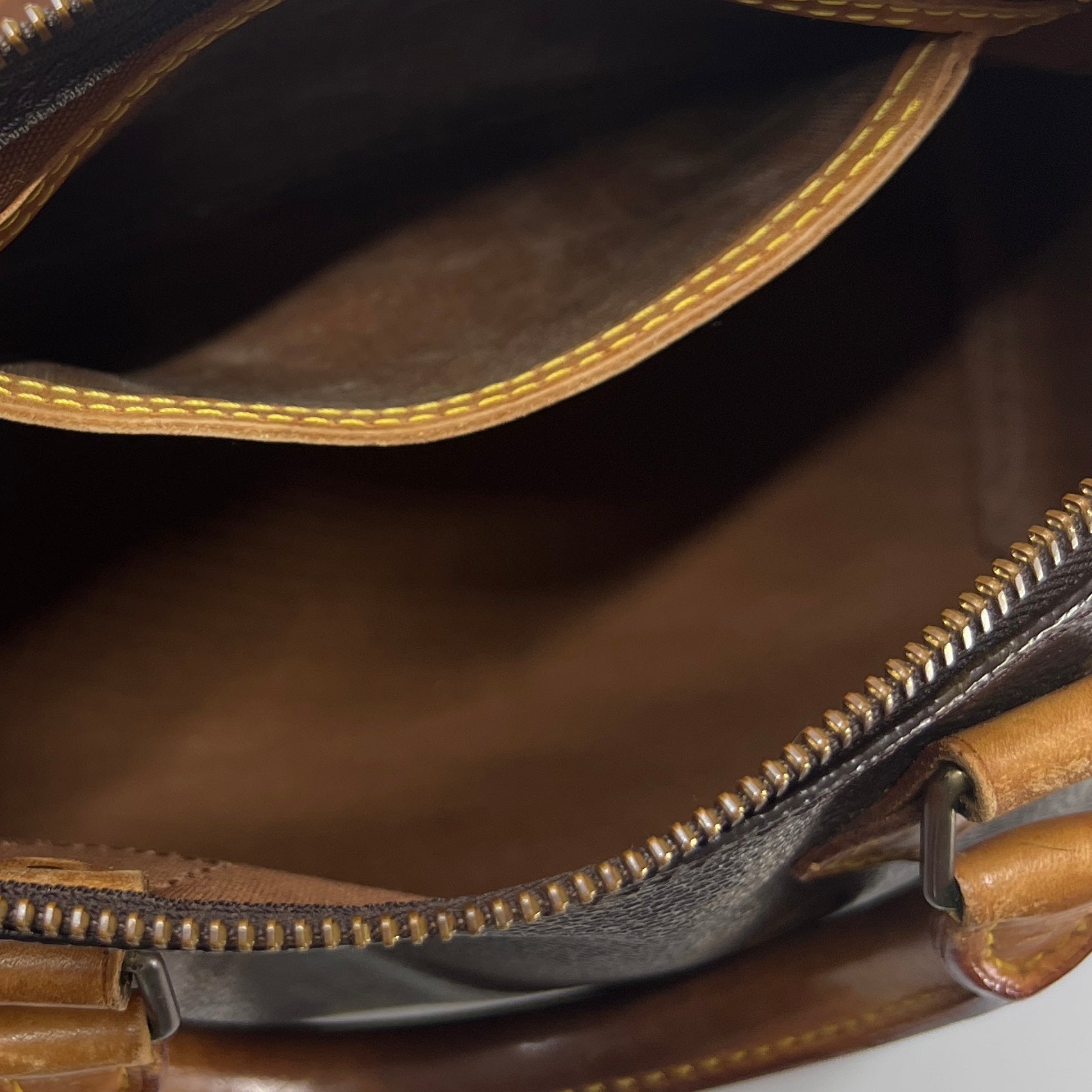 Sac à main LOUIS VUITTON Speedy 25 toile et cuir marron