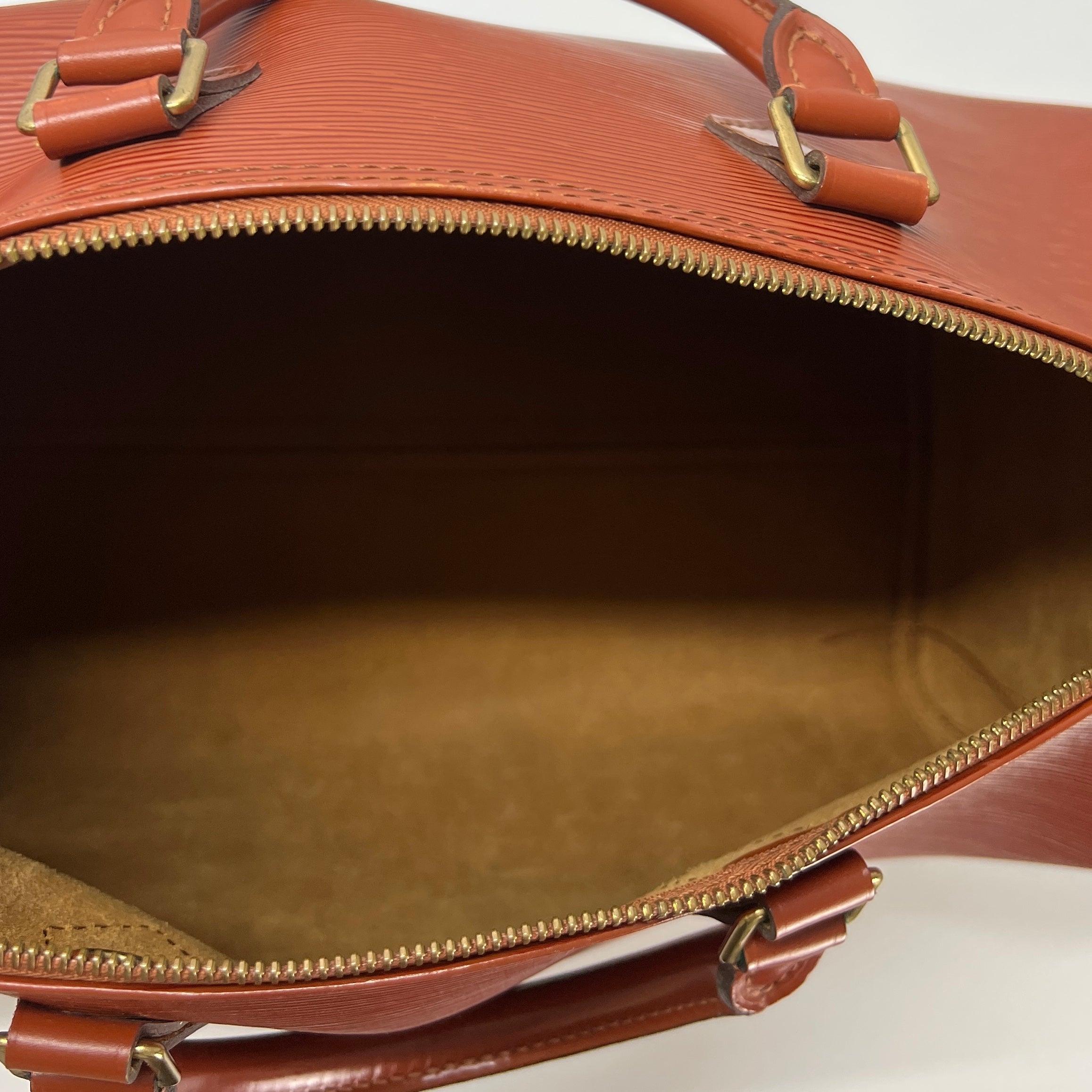 LOUIS VUITTON Speedy 35 handbag in brown epi leather