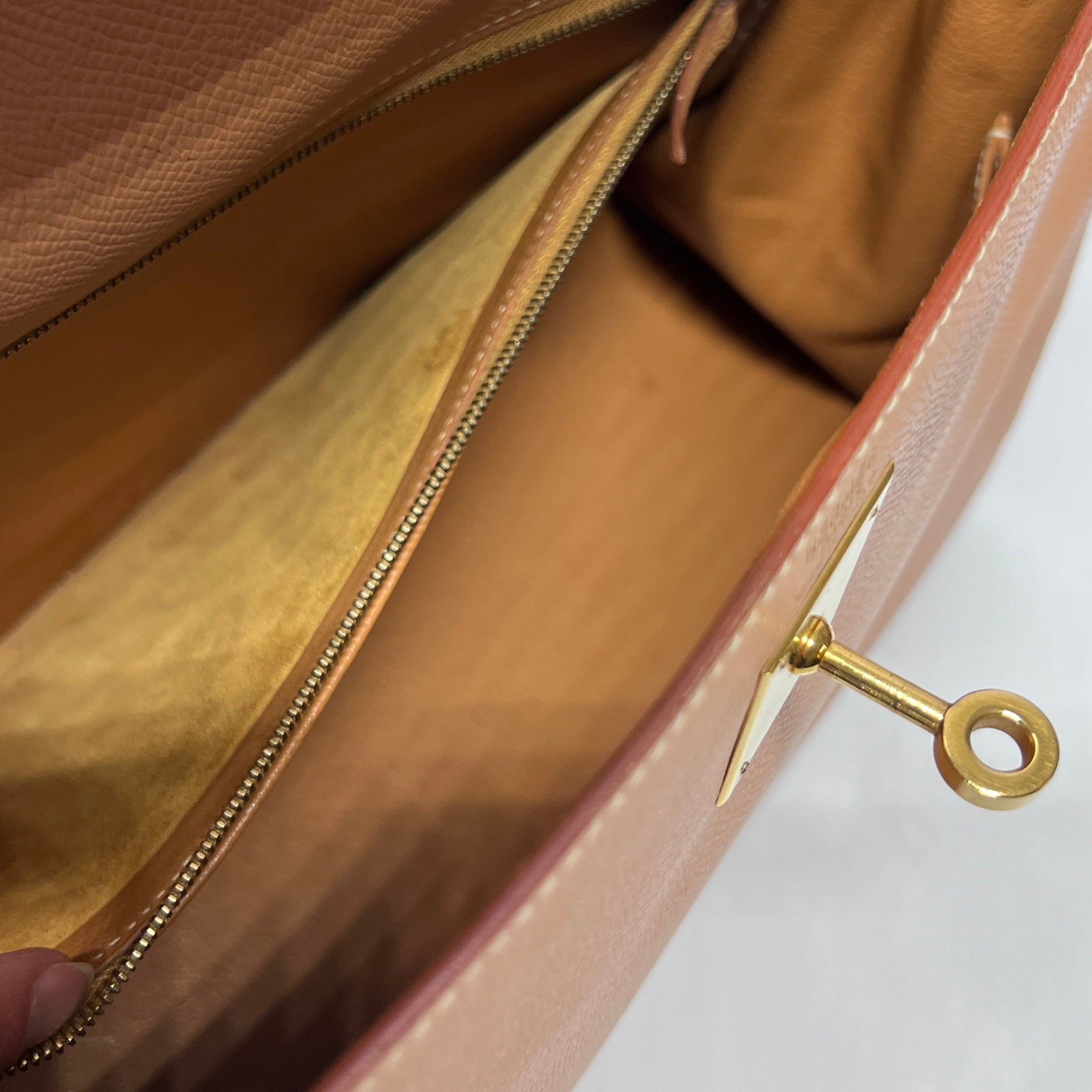 Sac à main HERMES Kelly cuir camel