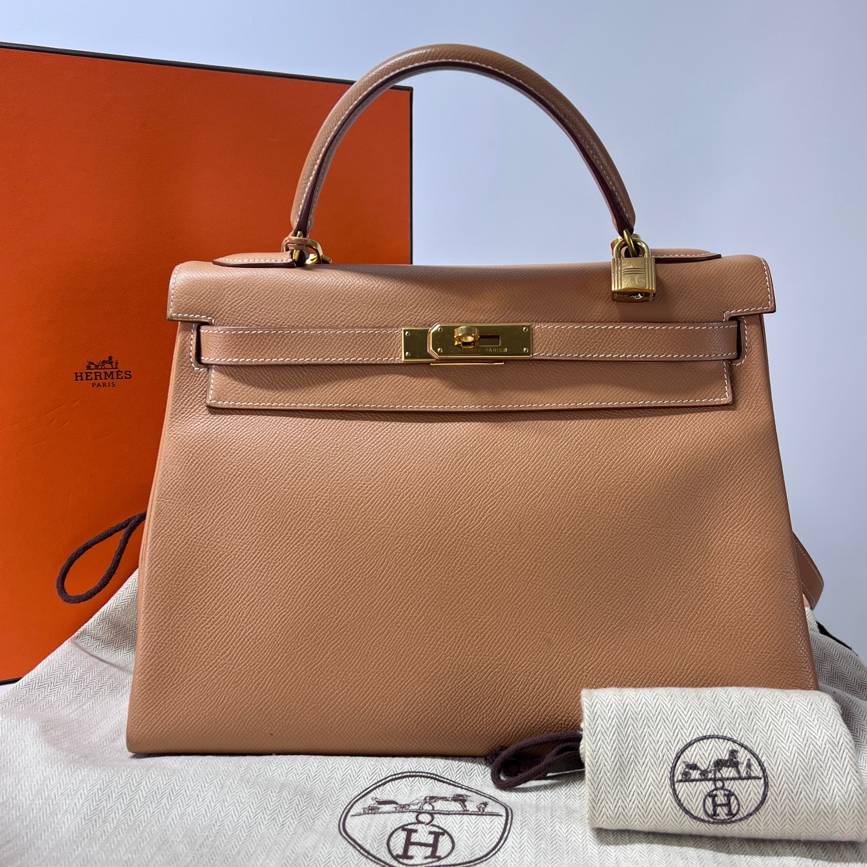 Sac à main HERMES Kelly cuir camel