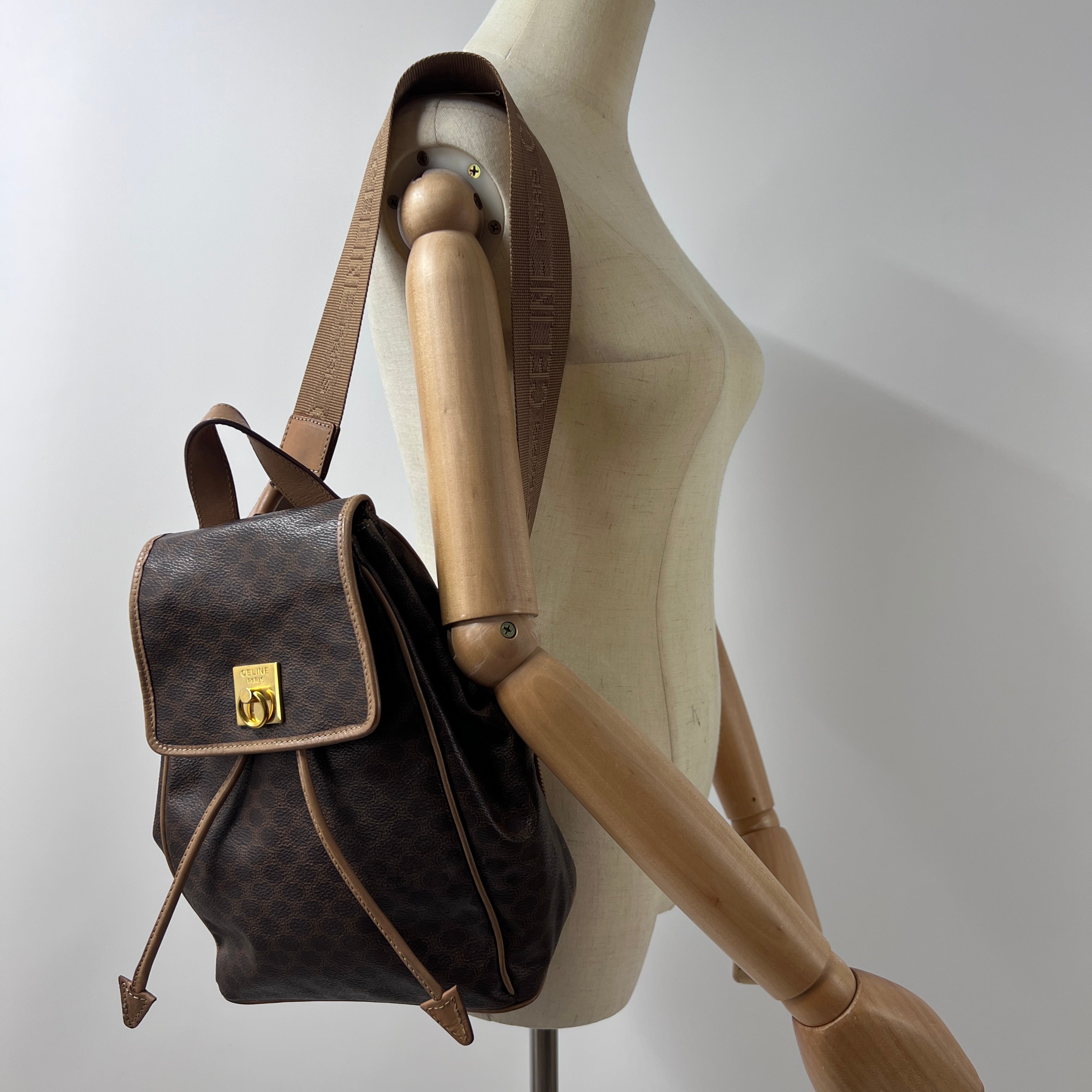 Sac à main CELINE Backpack toile et cuir marron