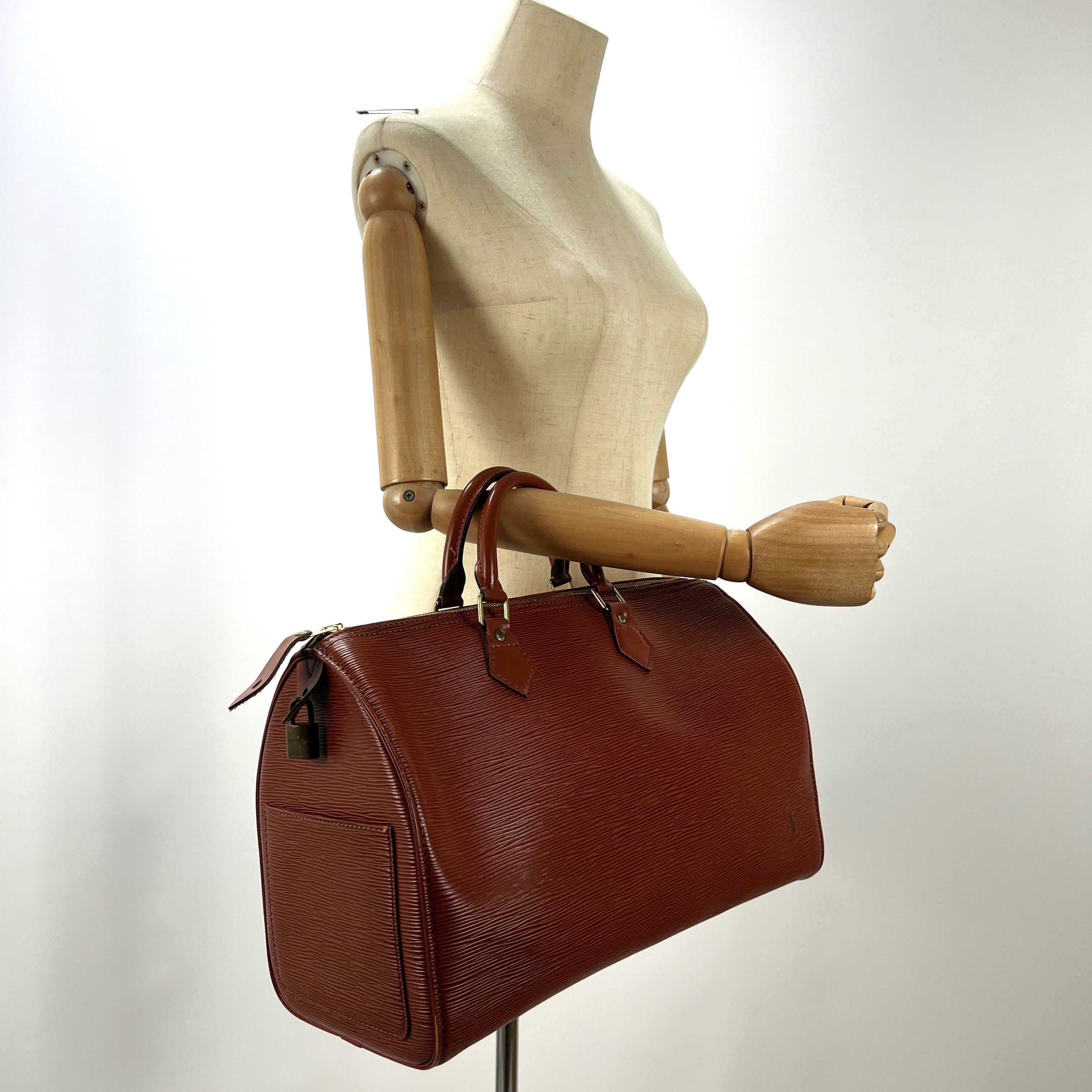 LOUIS VUITTON Speedy 35 handbag in brown epi leather