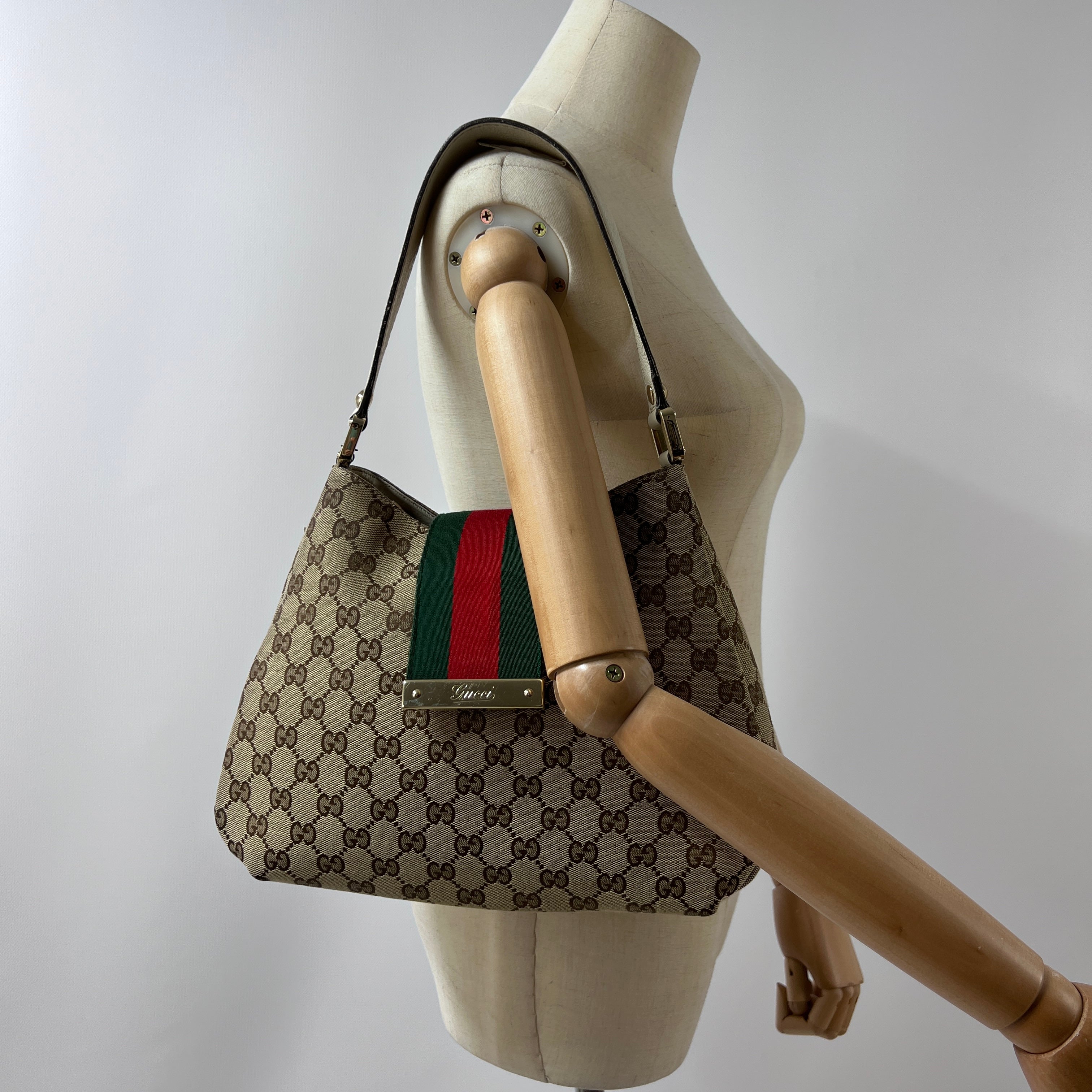 GUCCI Hobo handbag in beige canvas and leather