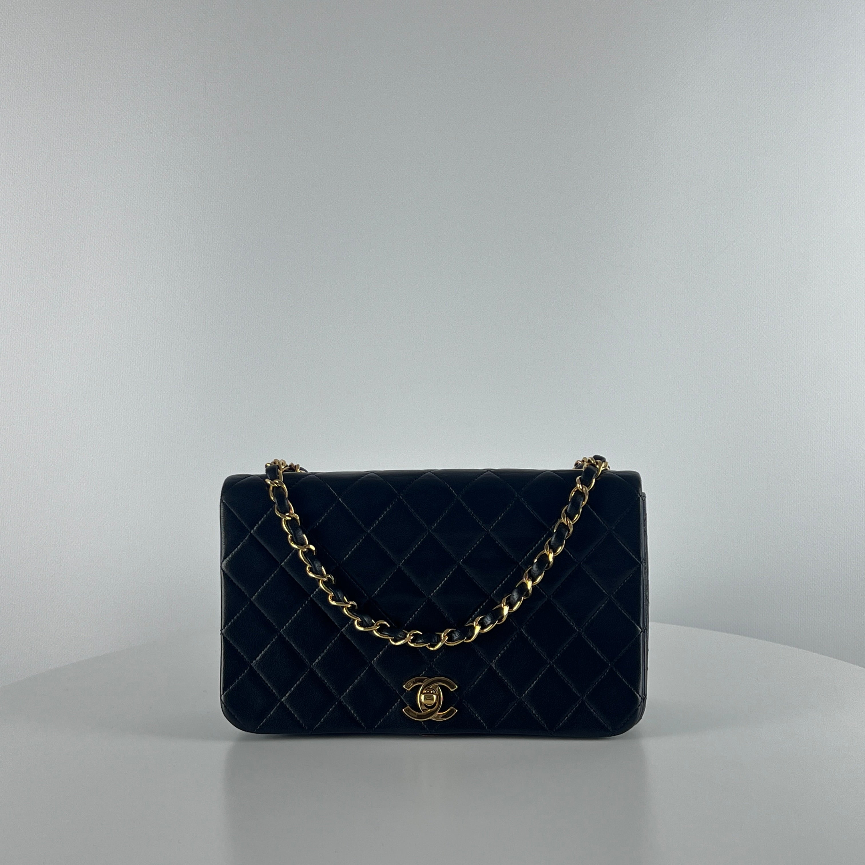 CHANEL Timeless 23 black leather handbag