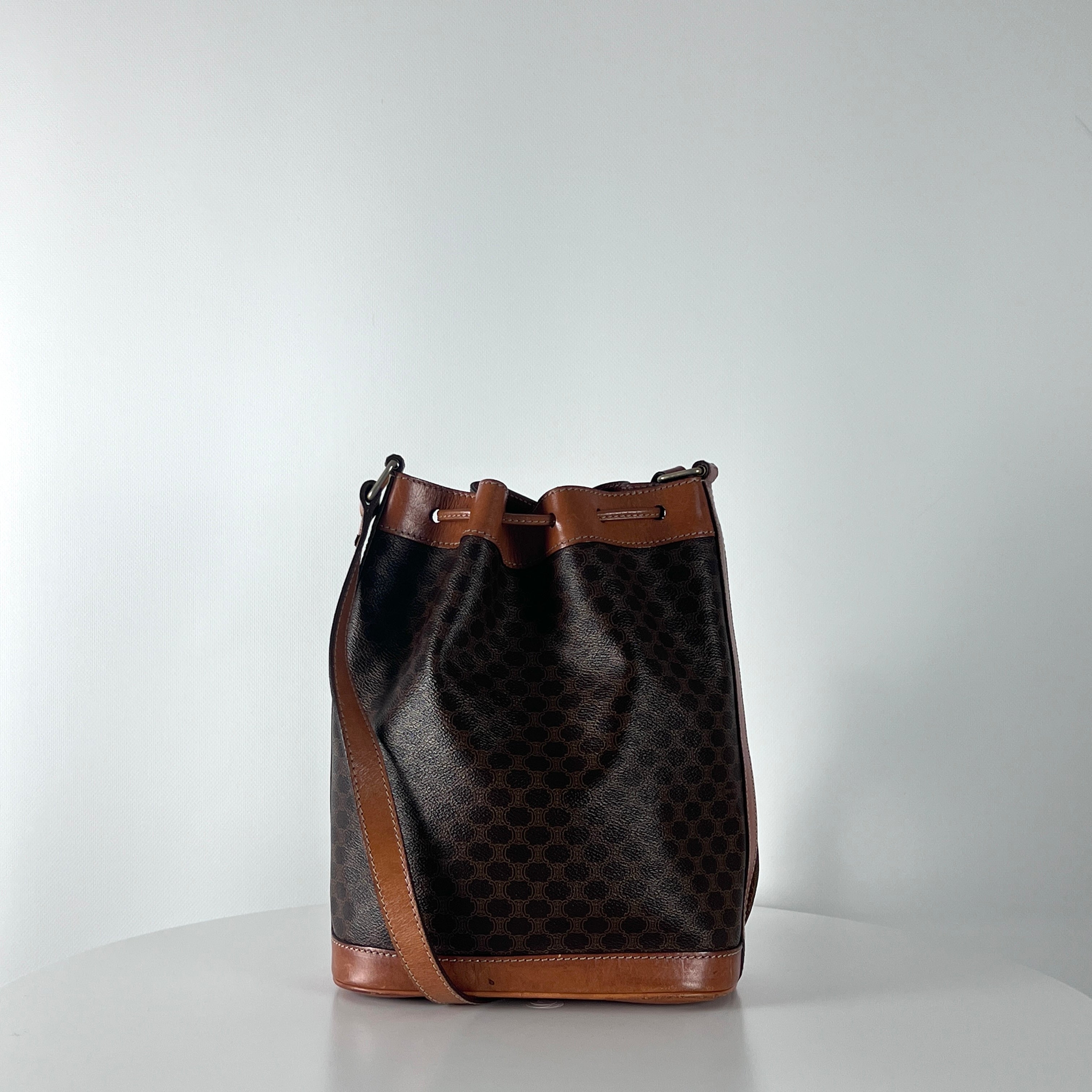 Sac à main CELINE Seau toile et cuir marron