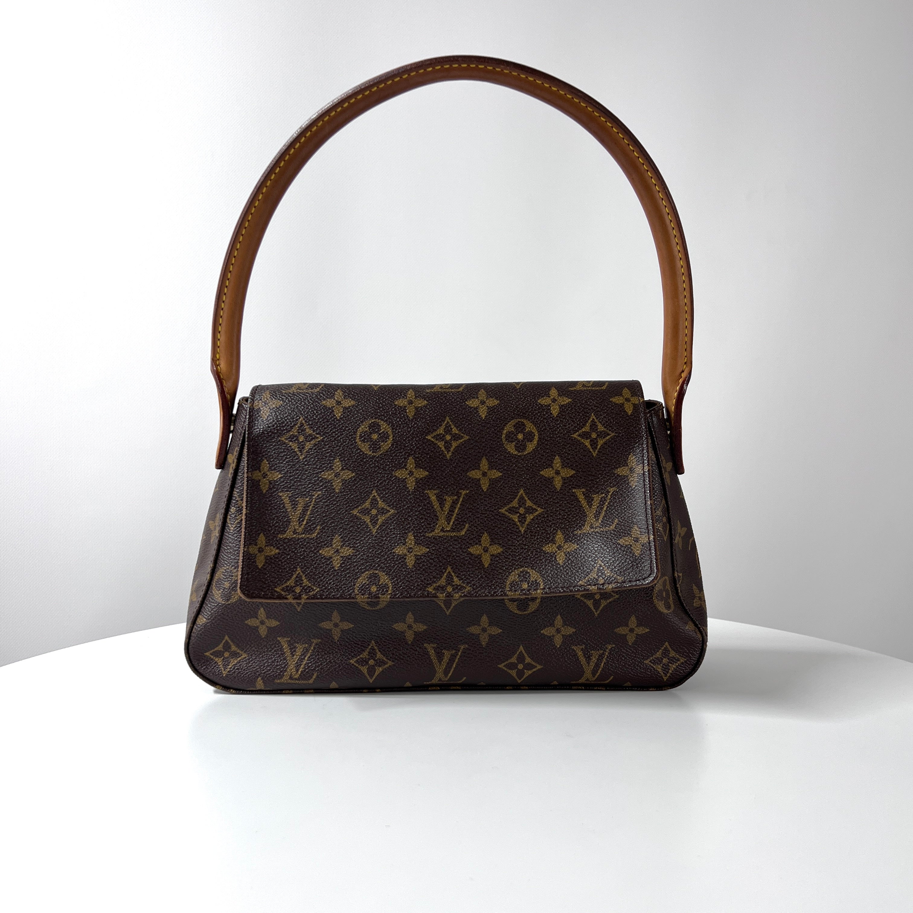 LOUIS VUITTON Looping handbag in brown canvas and leather