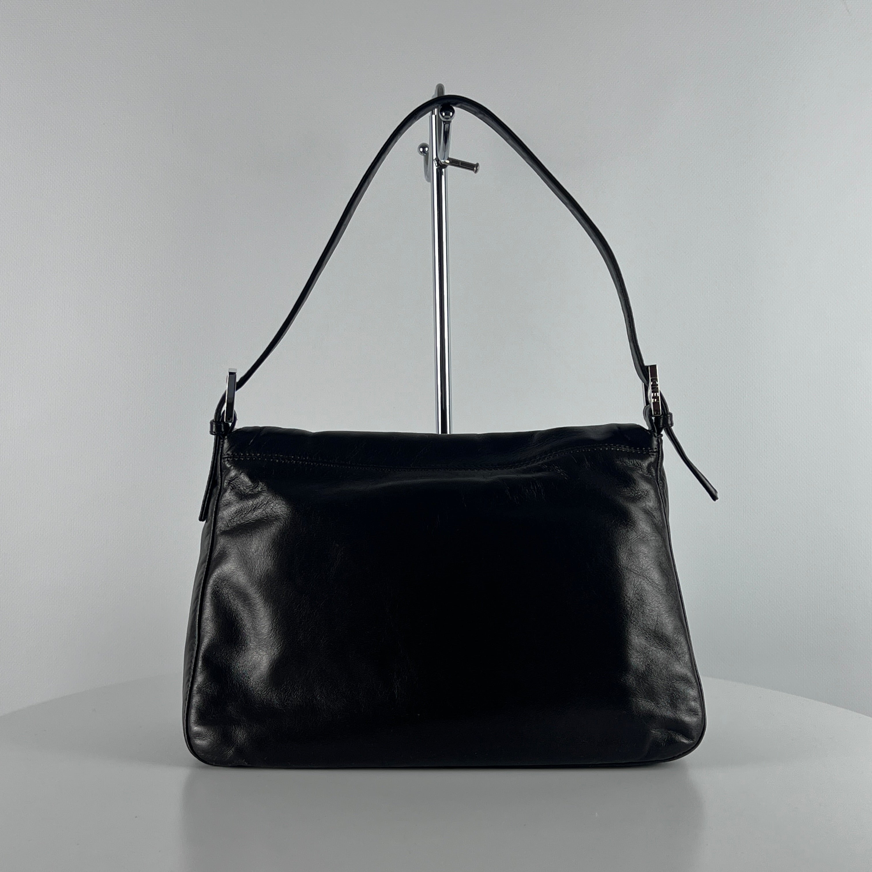 FENDI Mamma Leather handbag in brown leather