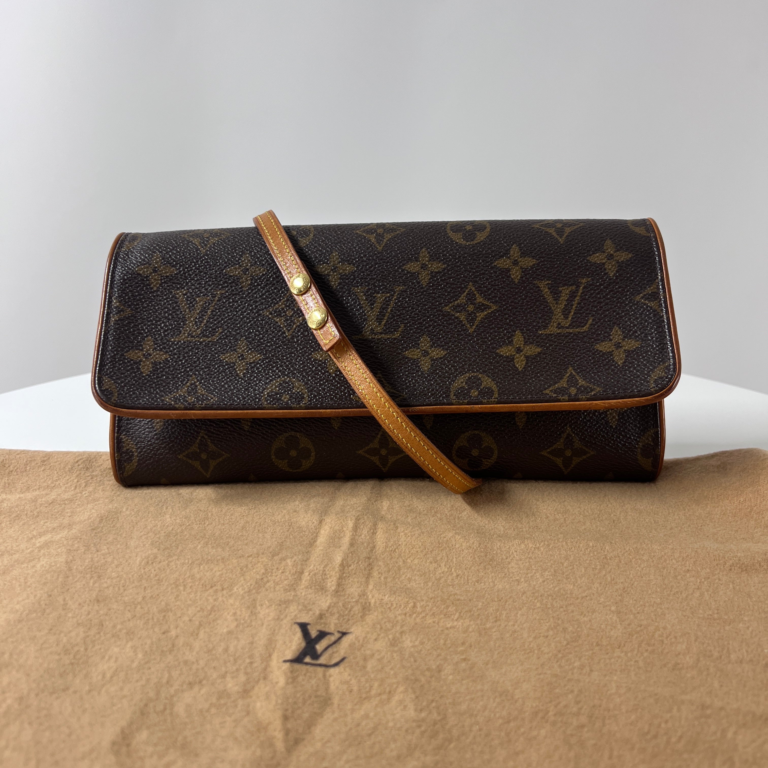 Sac à main LOUIS VUITTON Pochette Twin GM toile et cuir marron