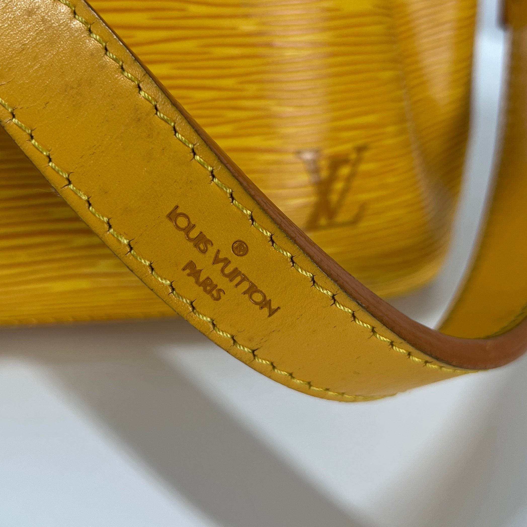 LOUIS VUITTON Noé PM handbag in yellow epi leather