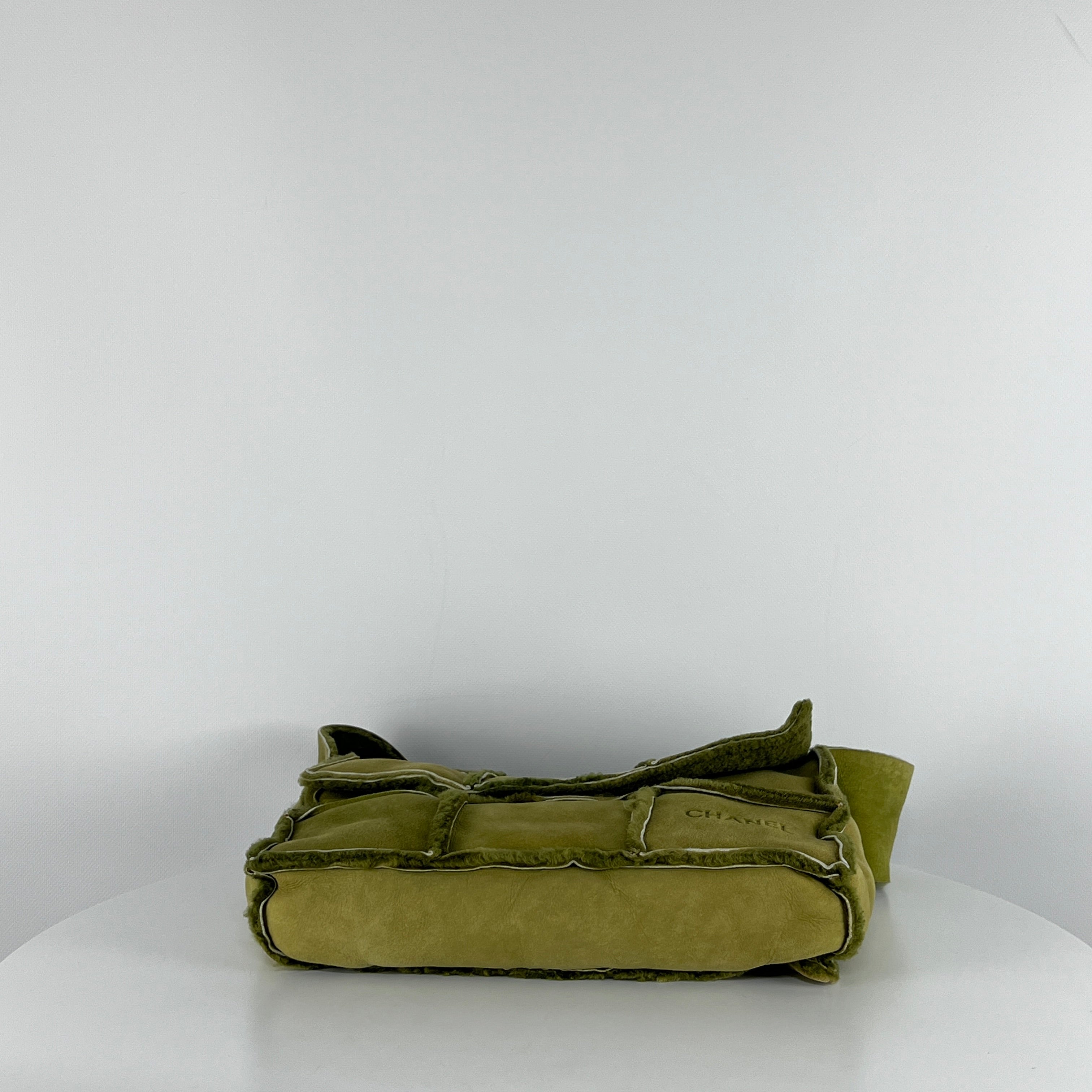 Sac à main CHANEL Choco Bar mouton vert