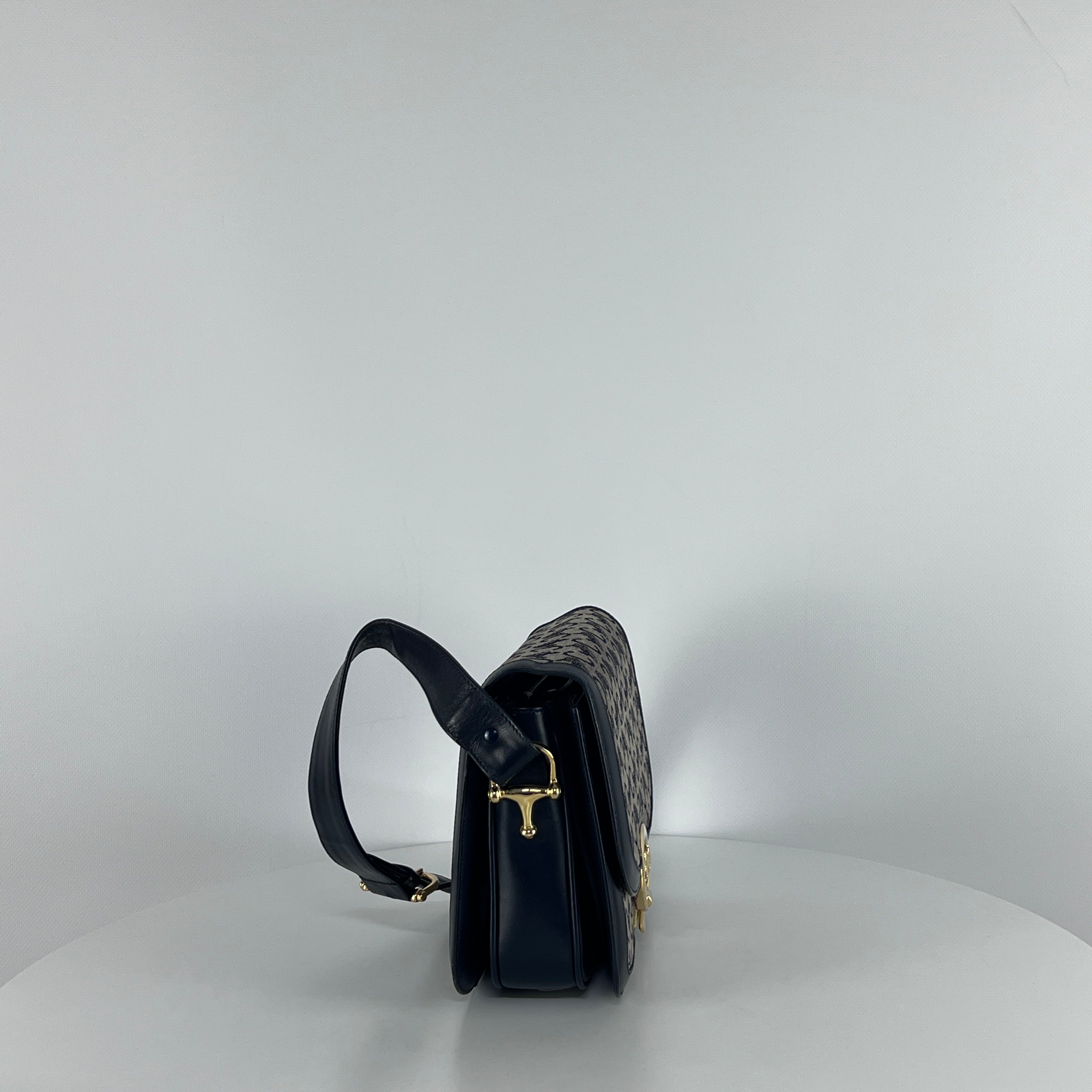Sac à main CELINE Triomphe toile et cuir navy