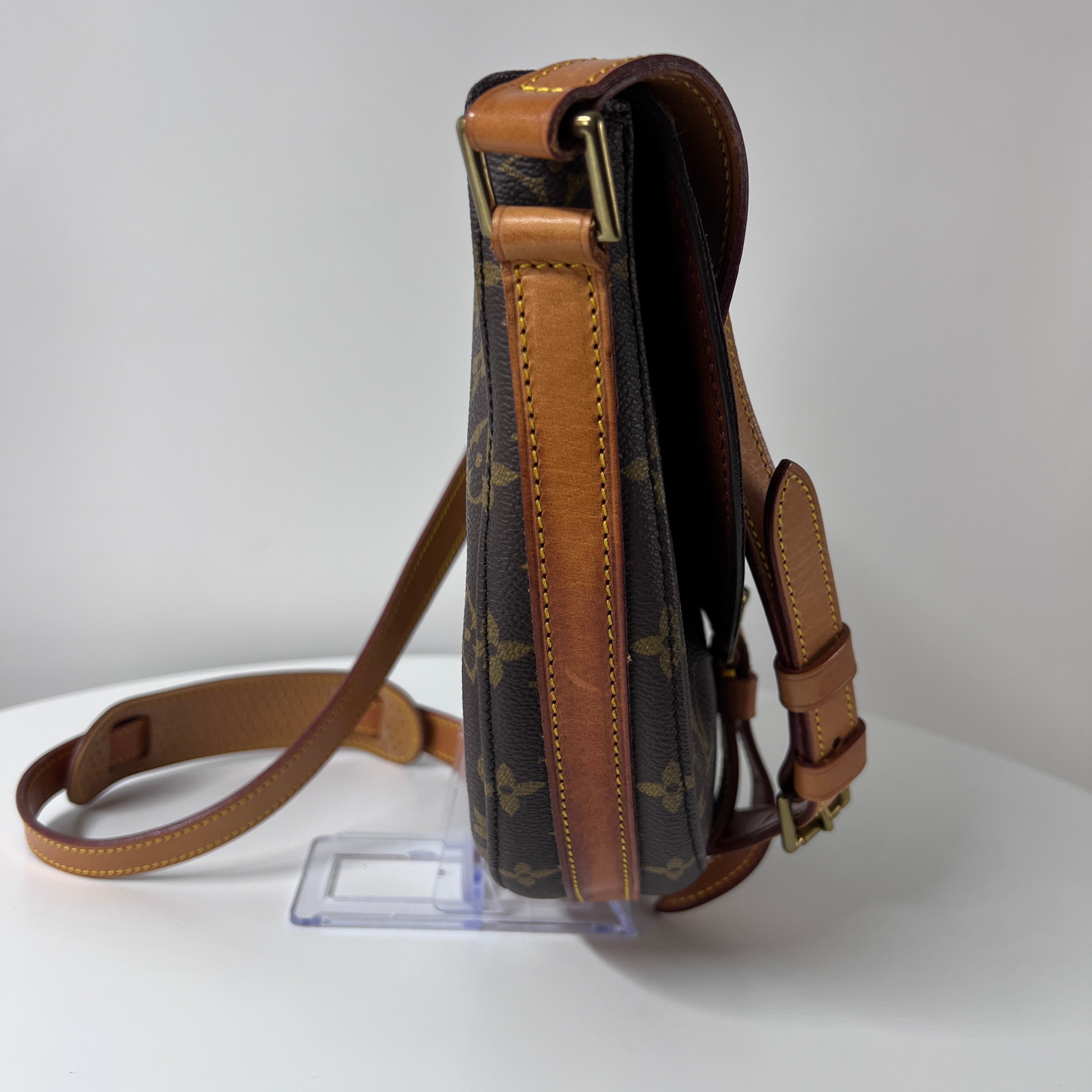LOUIS VUITTON Chantilly canvas and brown leather handbag