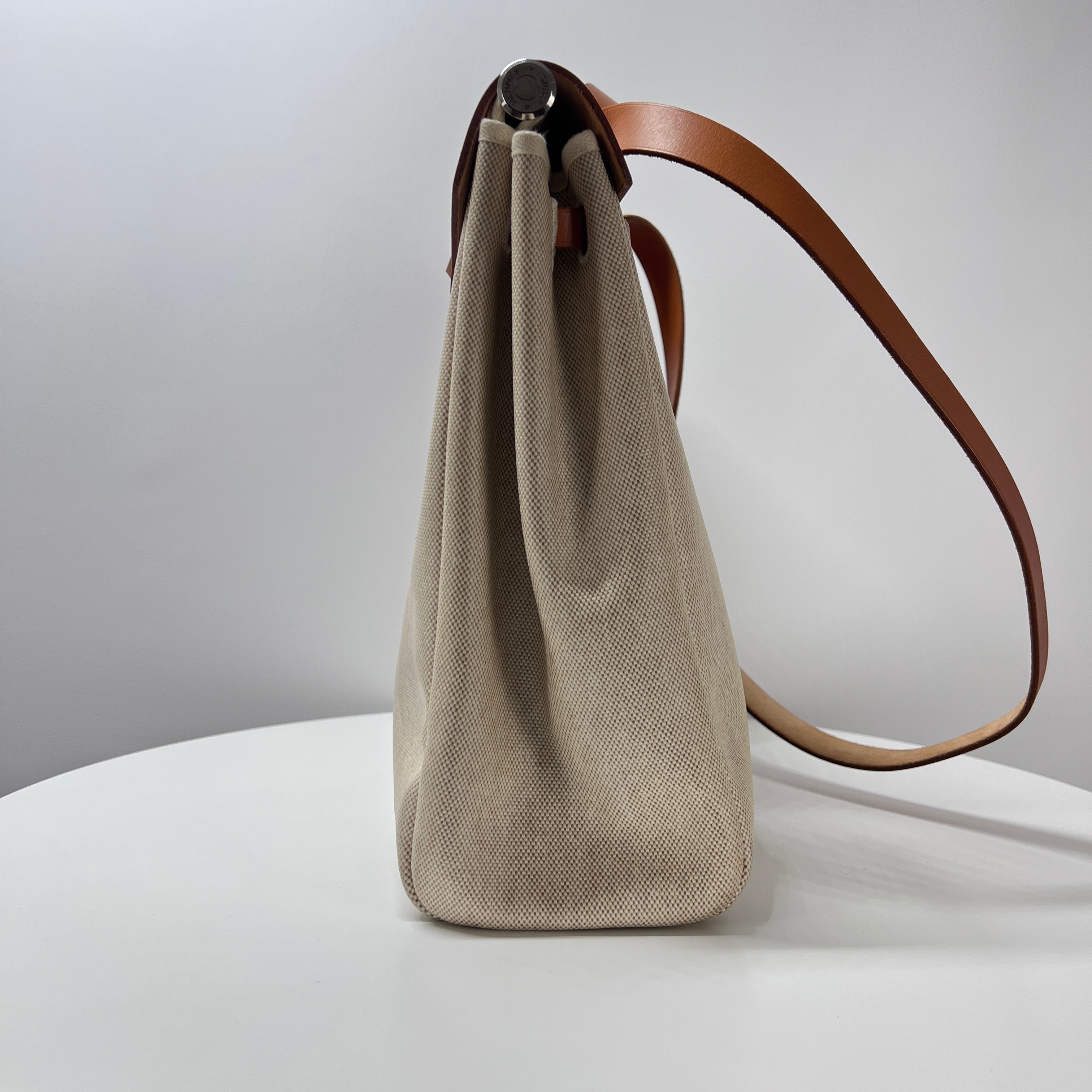 HERMÈS Herbag beige canvas and leather handbag