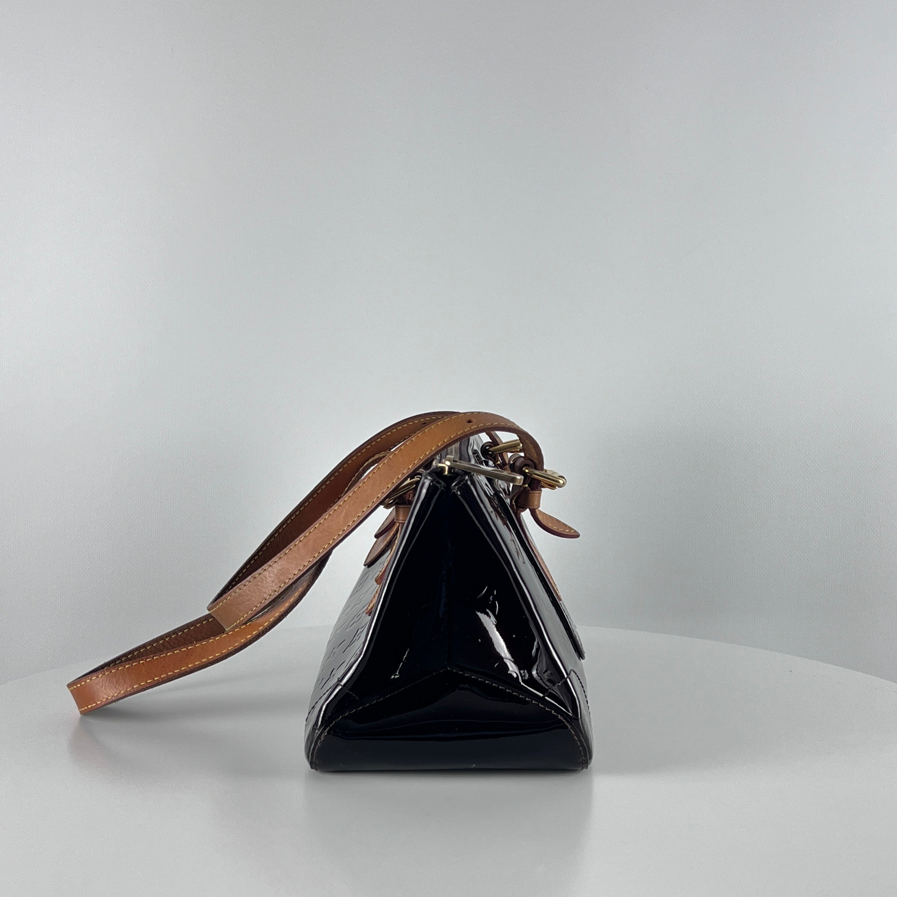 Sac à main LOUIS VUITTON Rosewood cuir vernis bordeaux