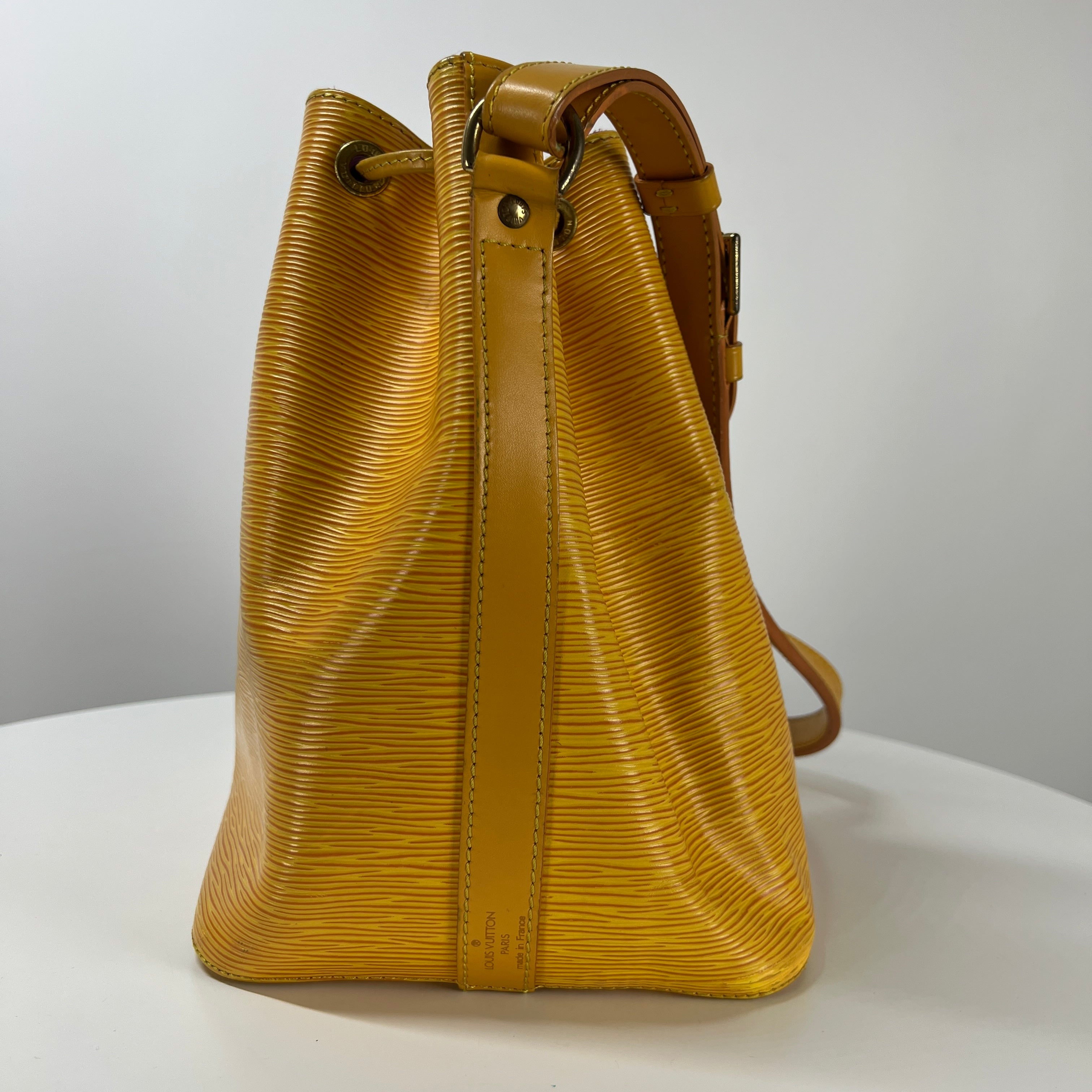 LOUIS VUITTON Noé PM handbag in yellow epi leather