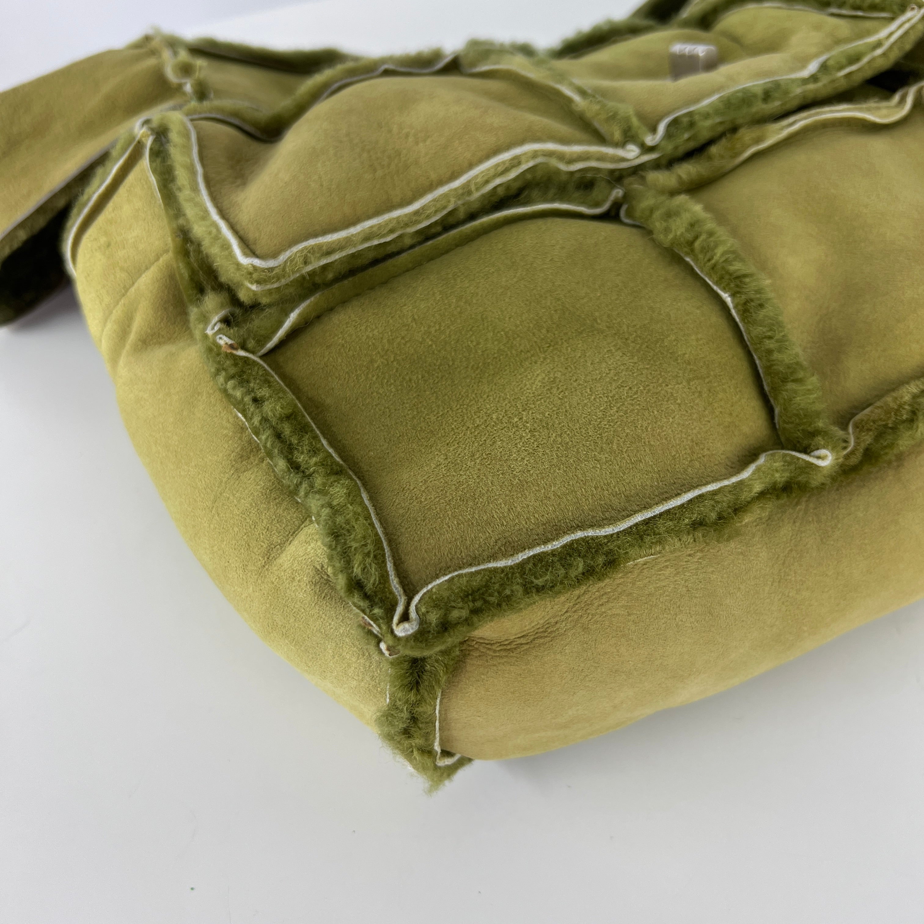 Sac à main CHANEL Choco Bar mouton vert