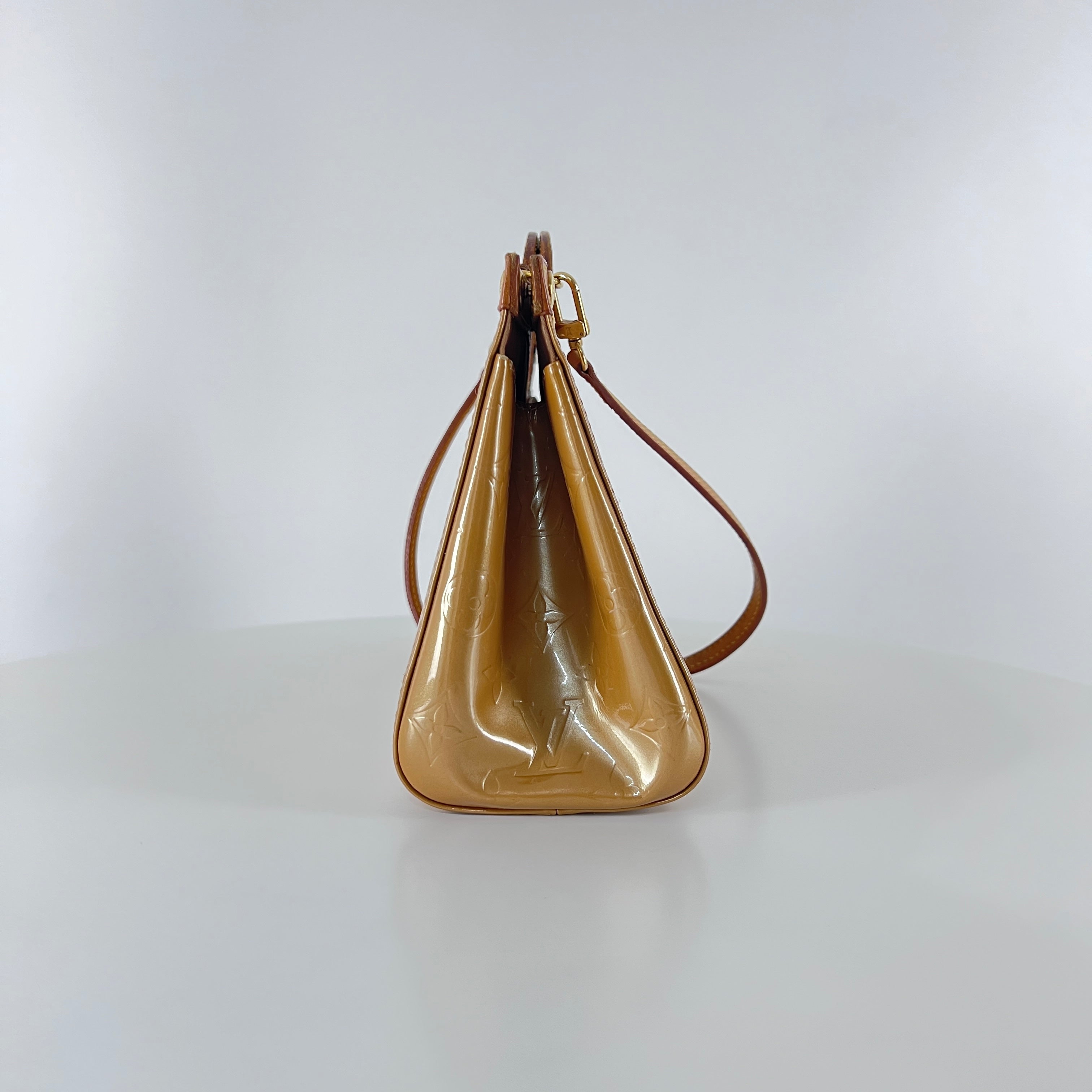 LOUIS VUITTON Roxbury handbag in brown patent leather