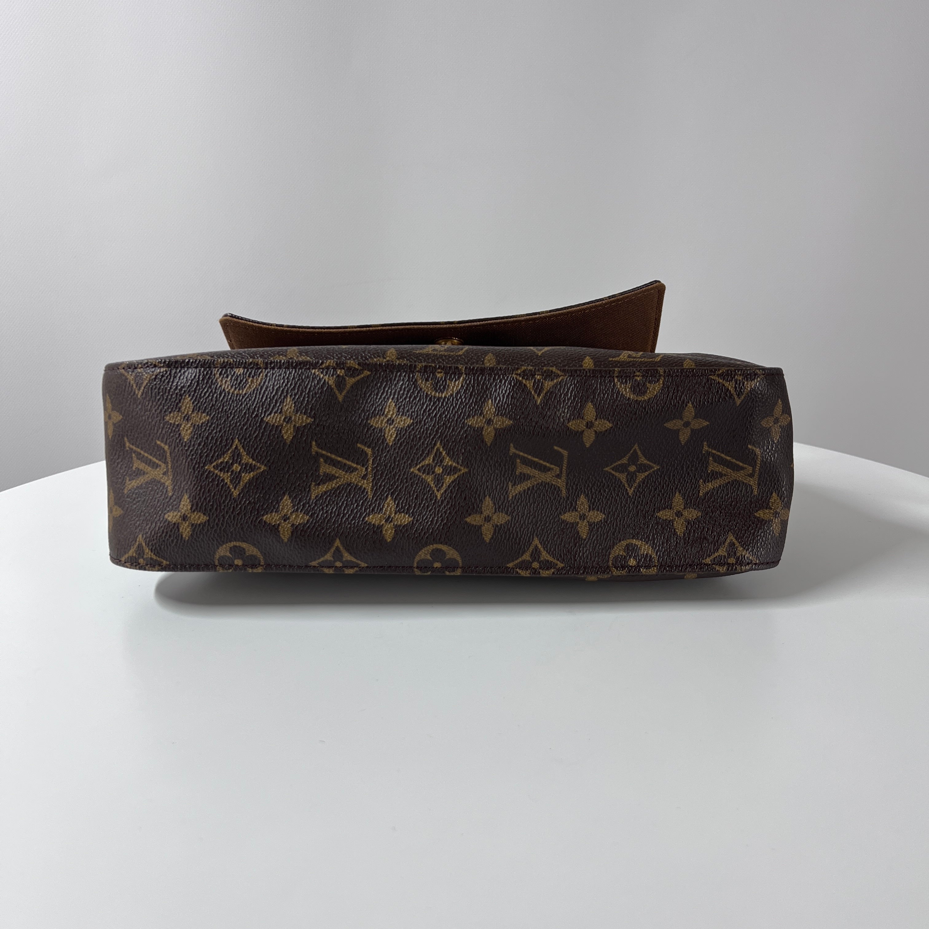 LOUIS VUITTON Looping handbag in brown canvas and leather