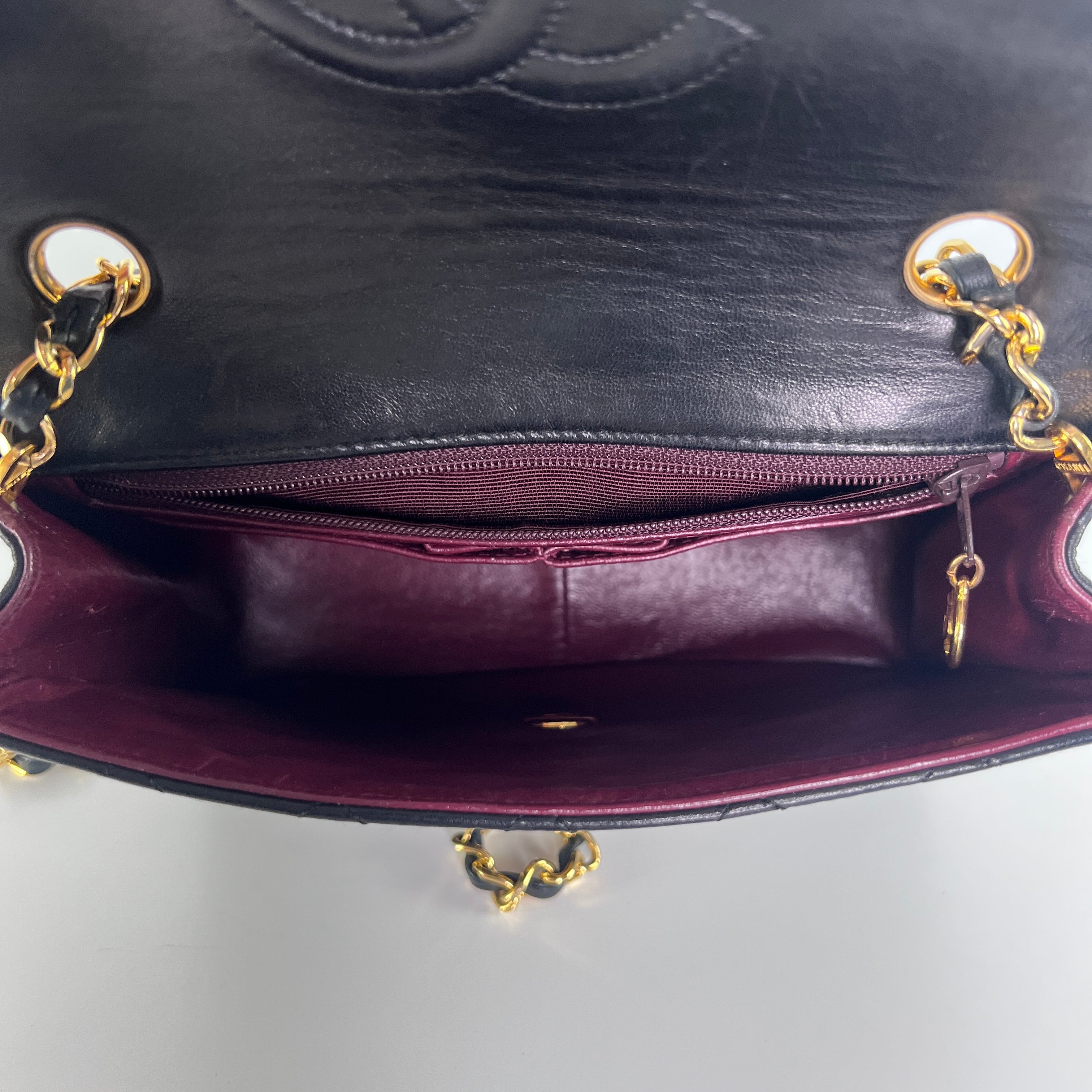 Sac à main CHANEL Timeless Mini 20 cuir noir