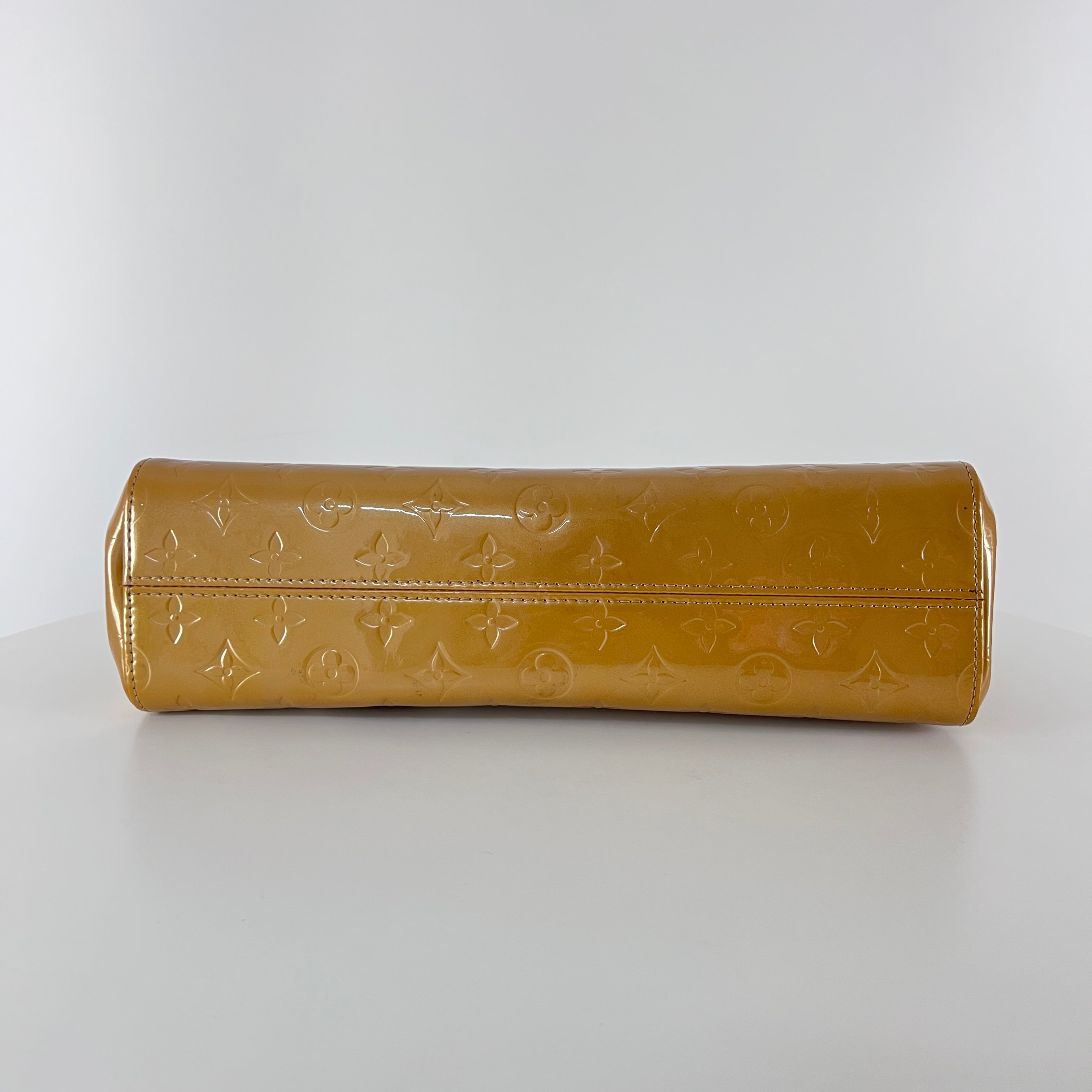 LOUIS VUITTON Roxbury handbag in brown patent leather
