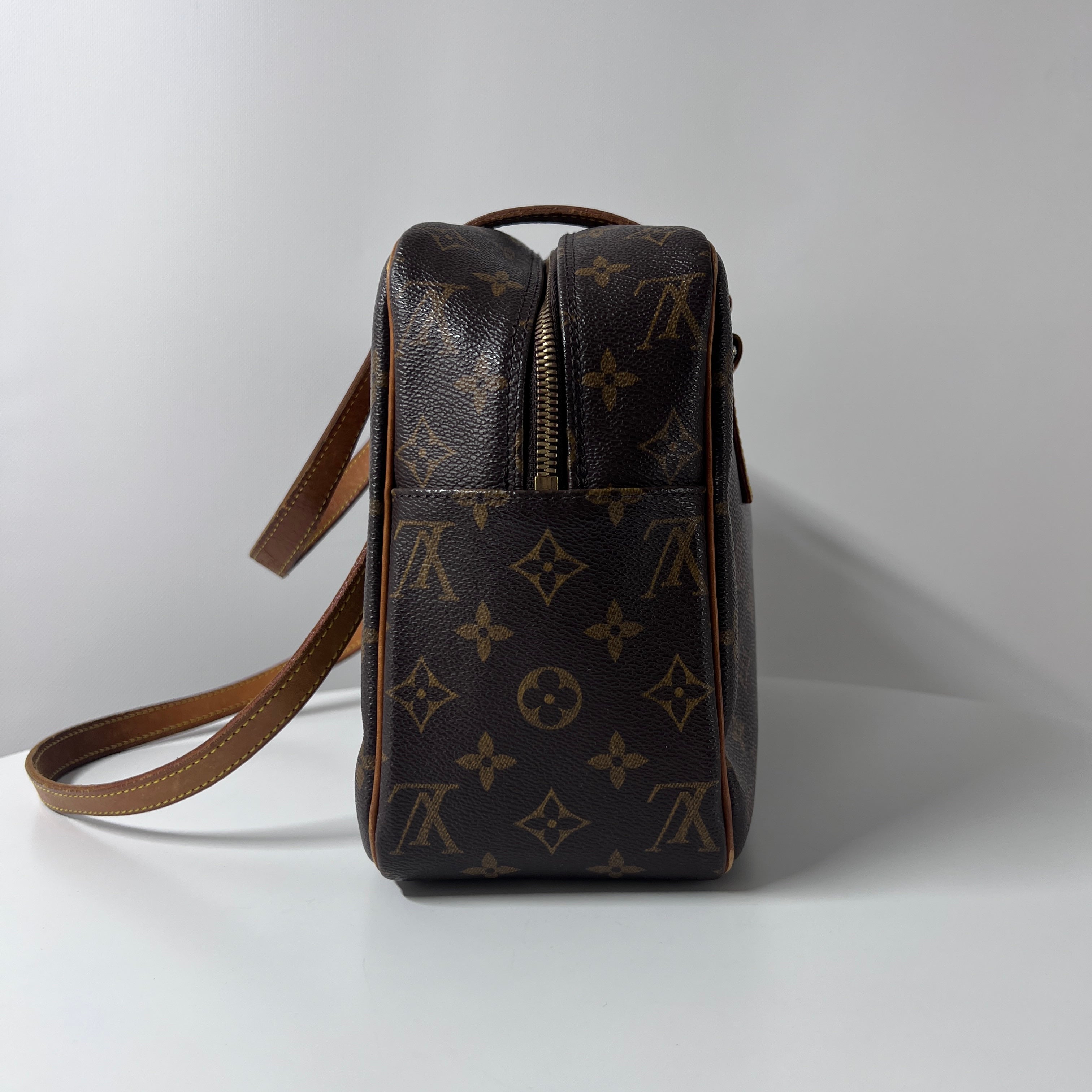 Sac à main LOUIS VUITTON Cité MM toile et cuir marron