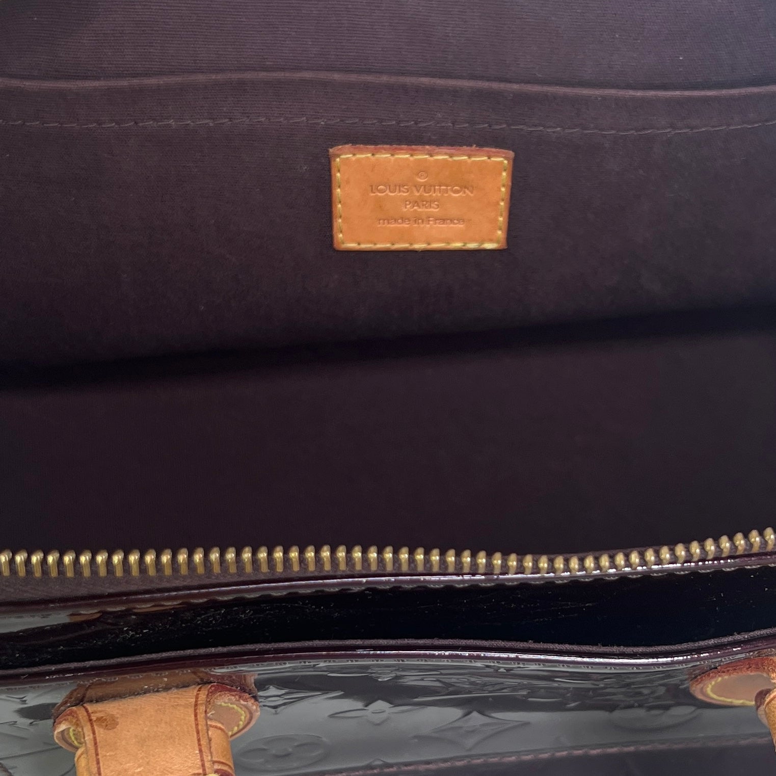 Sac à main LOUIS VUITTON Rosewood cuir vernis bordeaux