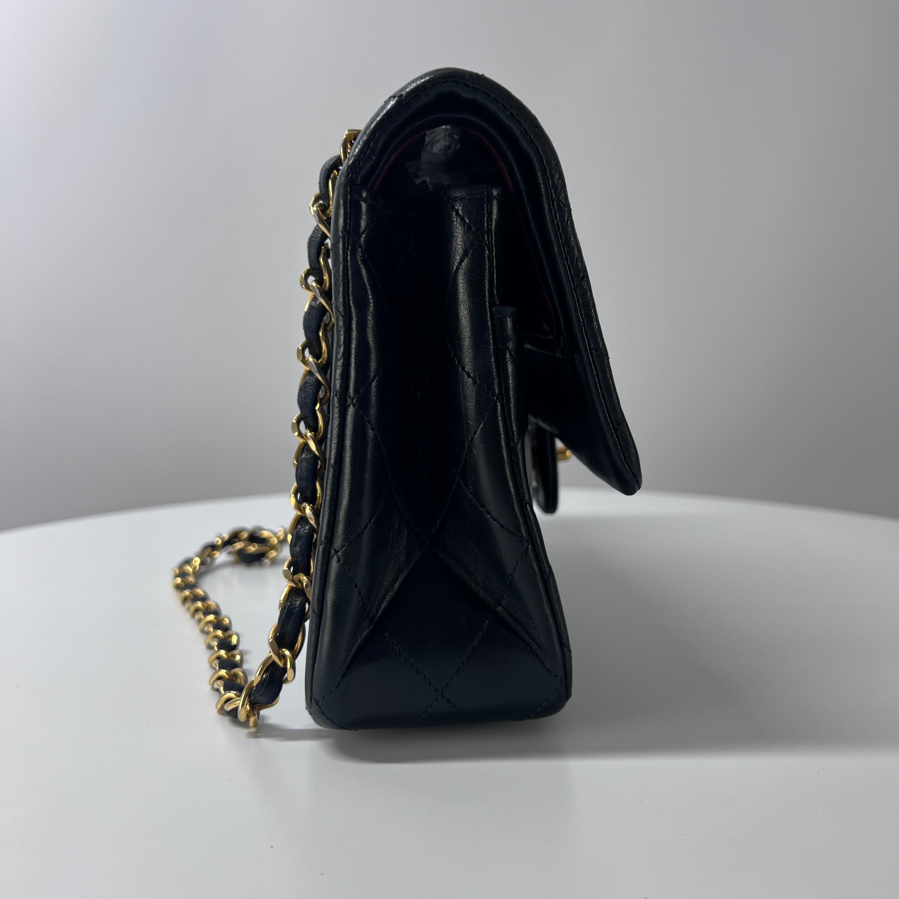 Sac à main CHANEL Timeless classique medium double flap cuir noir