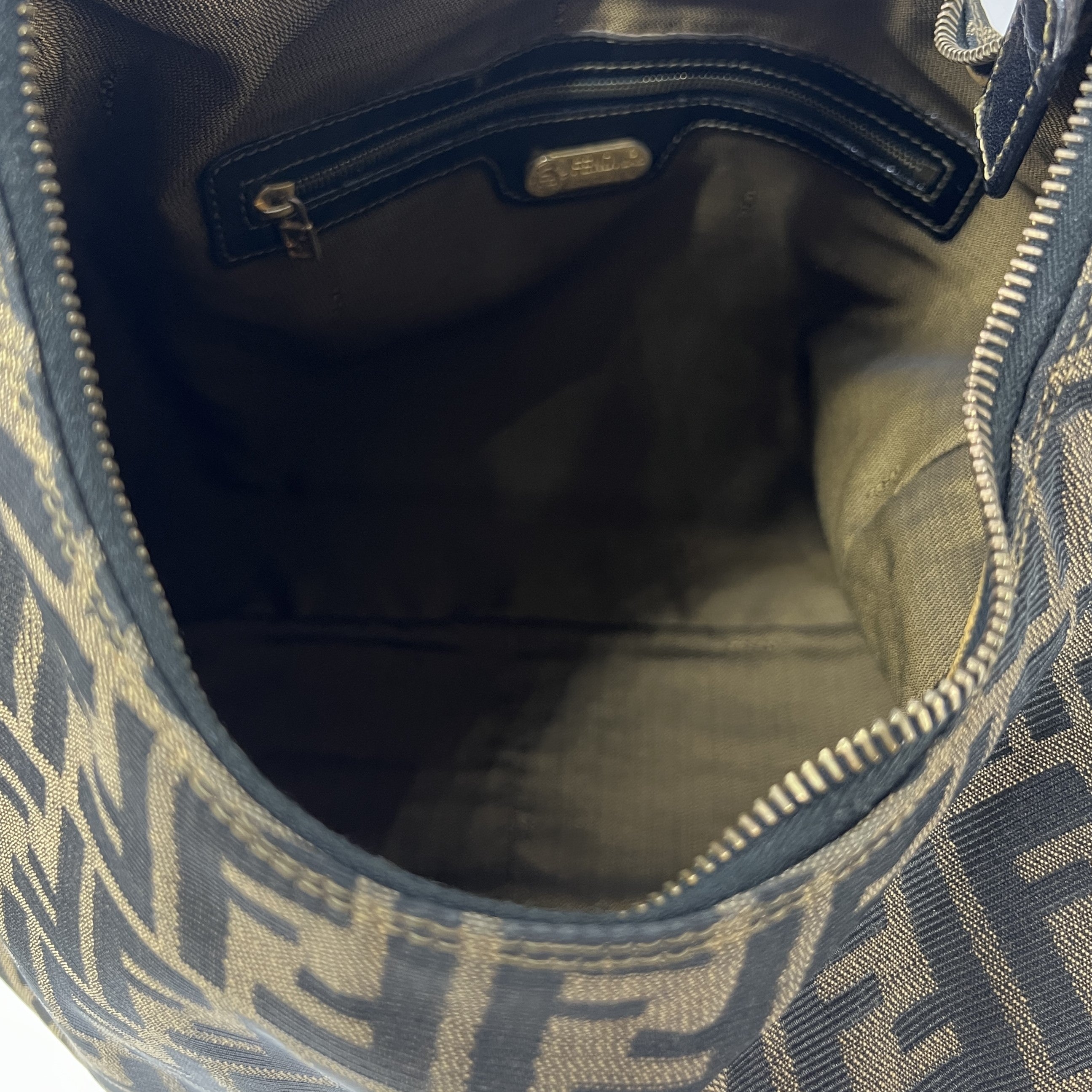 Sac à main FENDI Hobo toile et cuir marron